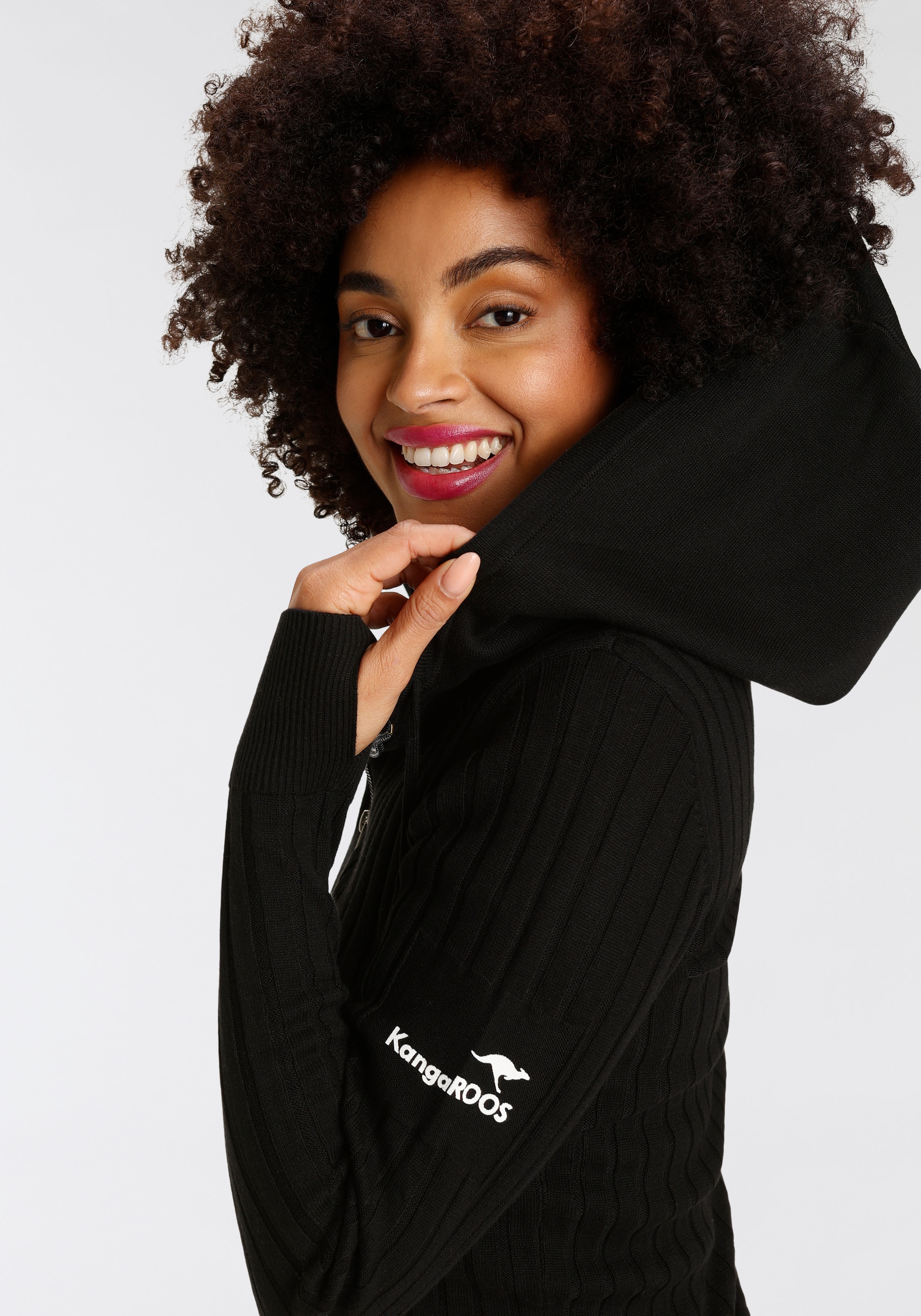 KangaROOS Kapuzenstrickjacke im sportiven Design mit Reissverschluss
