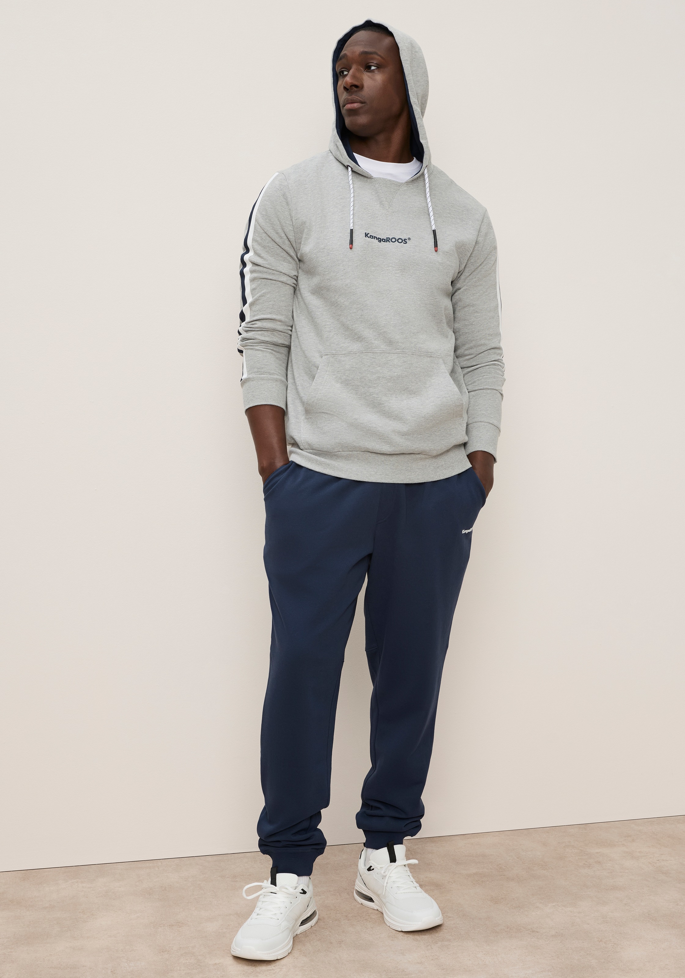 KangaROOS Jogging avec capuche, en coton et polyester