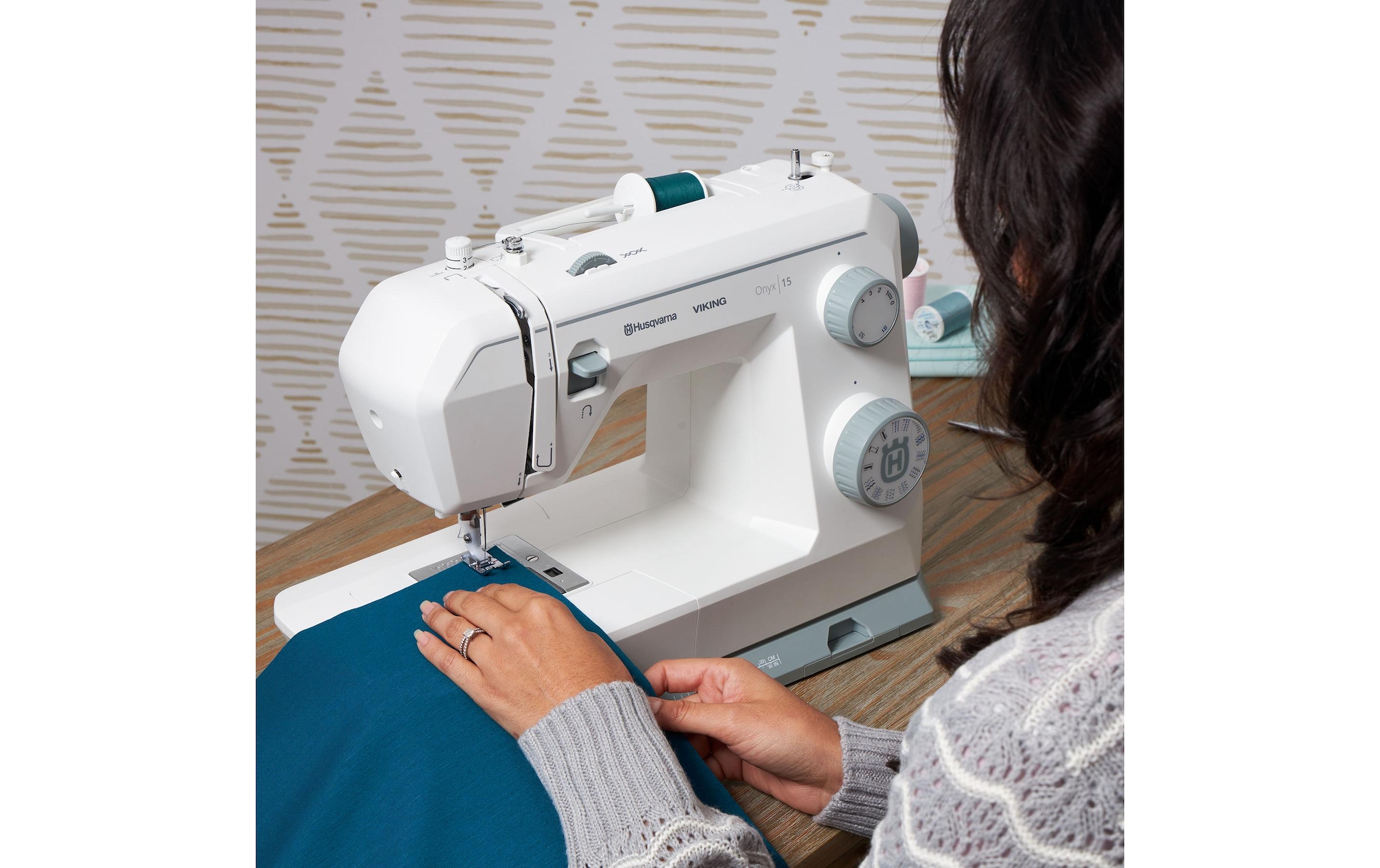 Husqvarna Nähmaschine »Onyx 15«