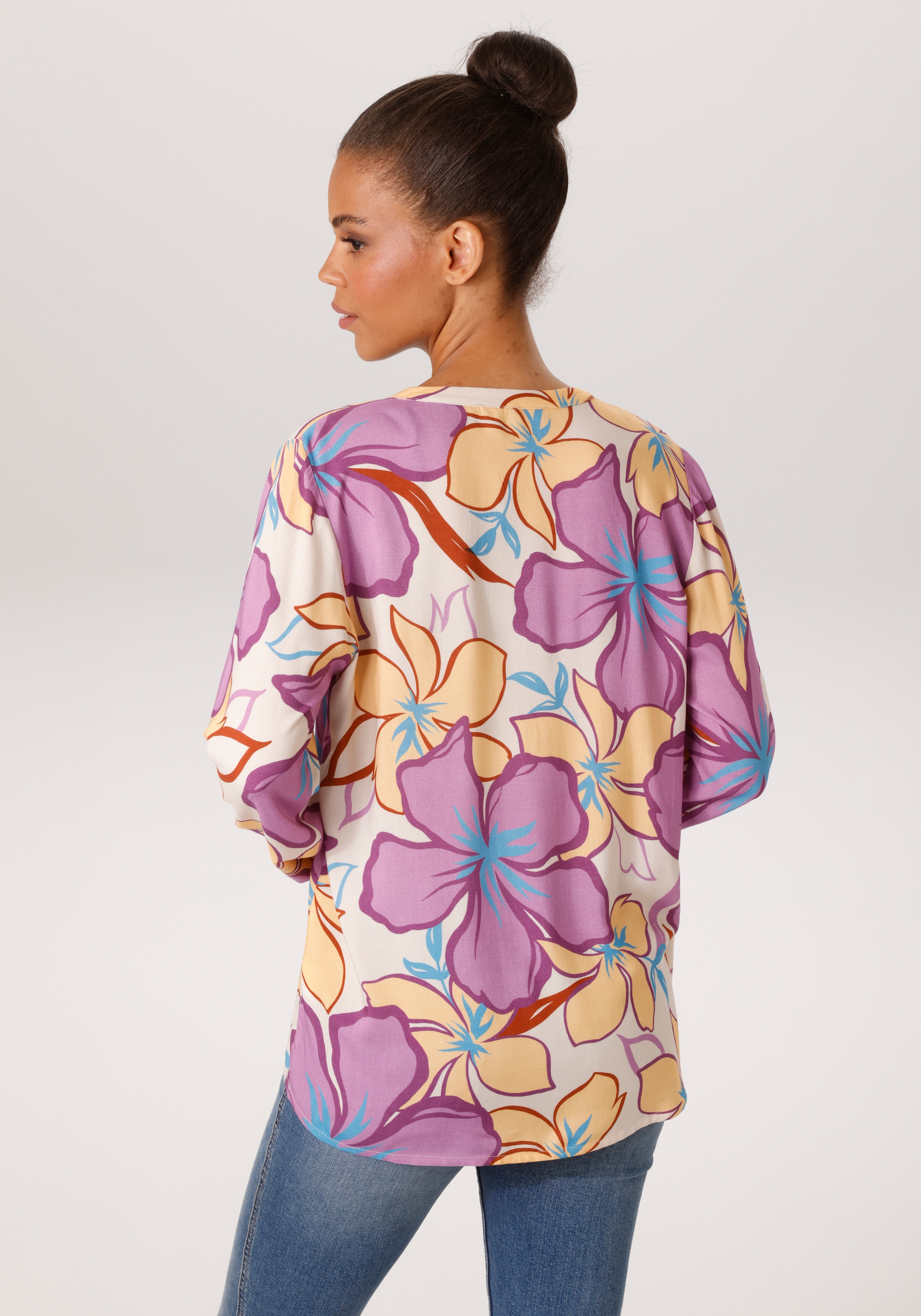 Aniston CASUAL Schlupfbluse mit farbenfrohen, grossflächigen Blüten bedruckt - NEUE KOLLEKTION