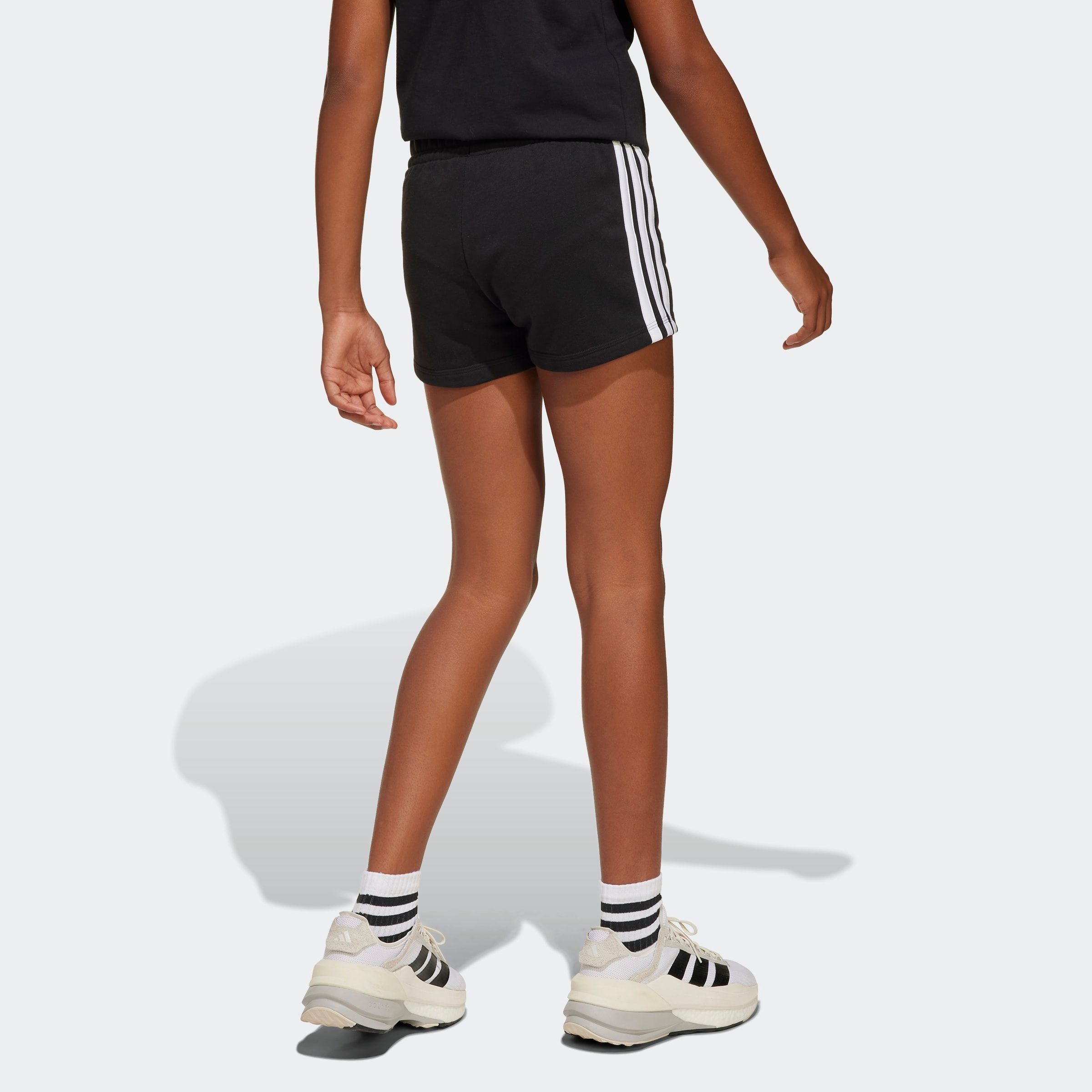 adidas Sportswear Short »ESSENTIALS KIDS«  für Kinder und Teens, sportlicher Look mit 3-Streifen