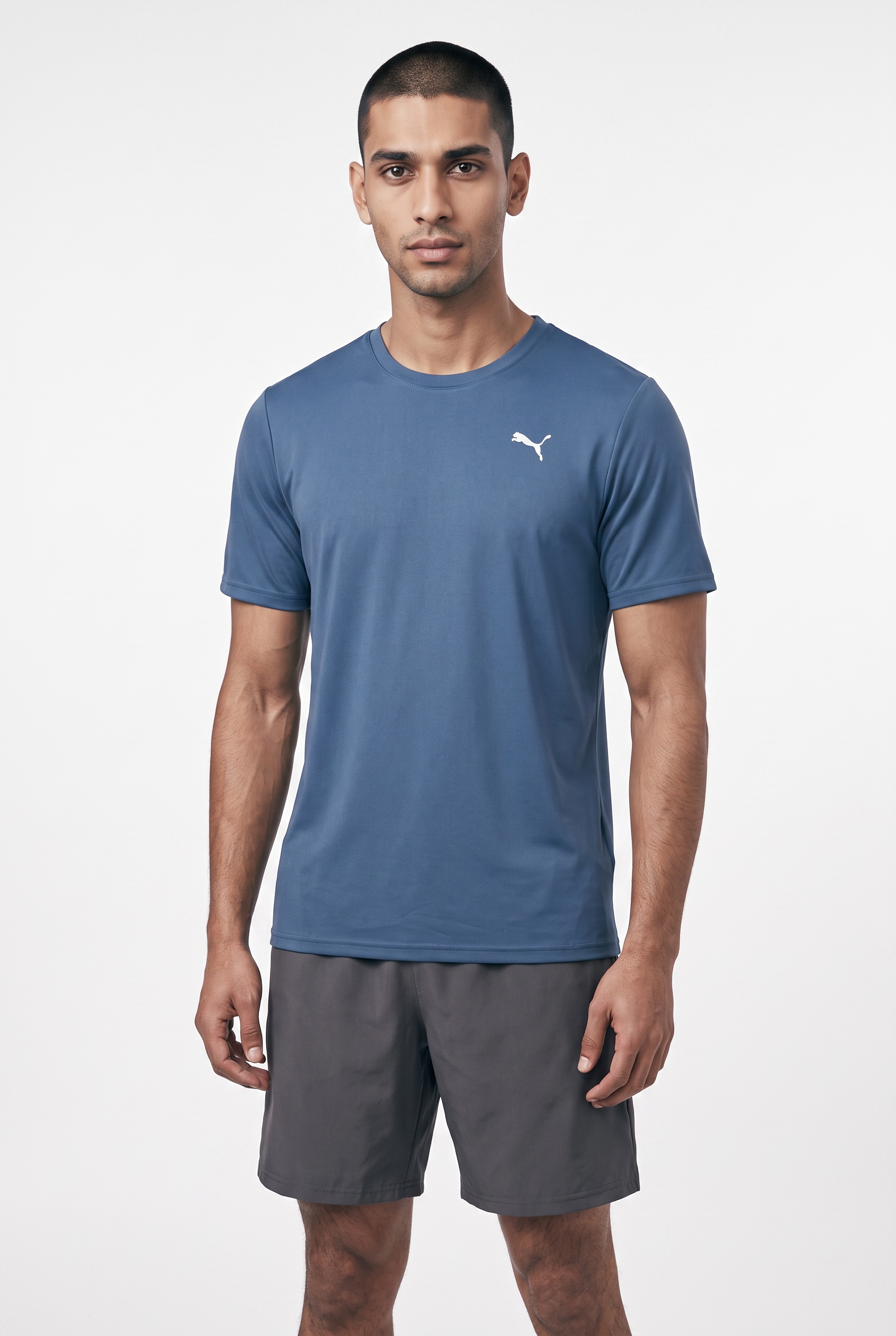 PUMA Trainingsshirt »M TAD ESSENTIALS SOLID CAT TEE LC SMALL CAT« ergonomischer Schnitt, Kurzarm, Trainings-T-Shirt
