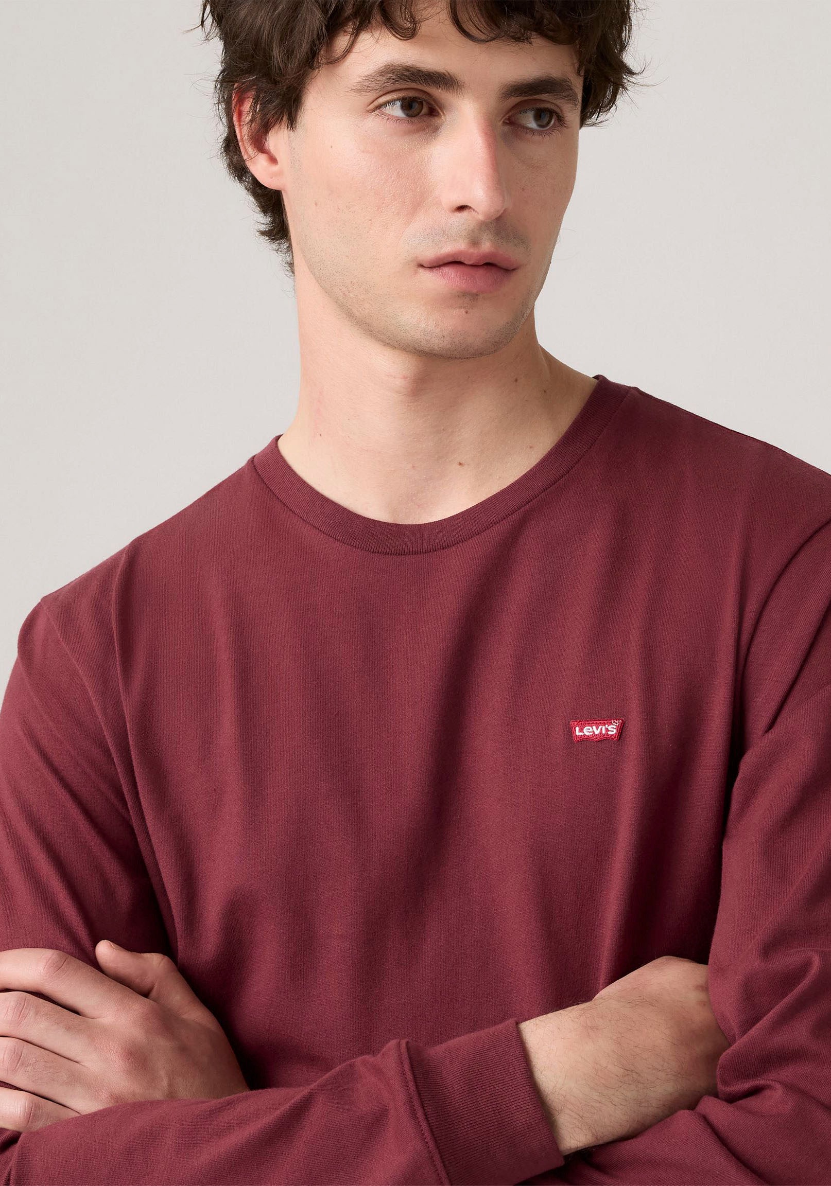 Levi's® Langarmshirt mit Logo-Applikation