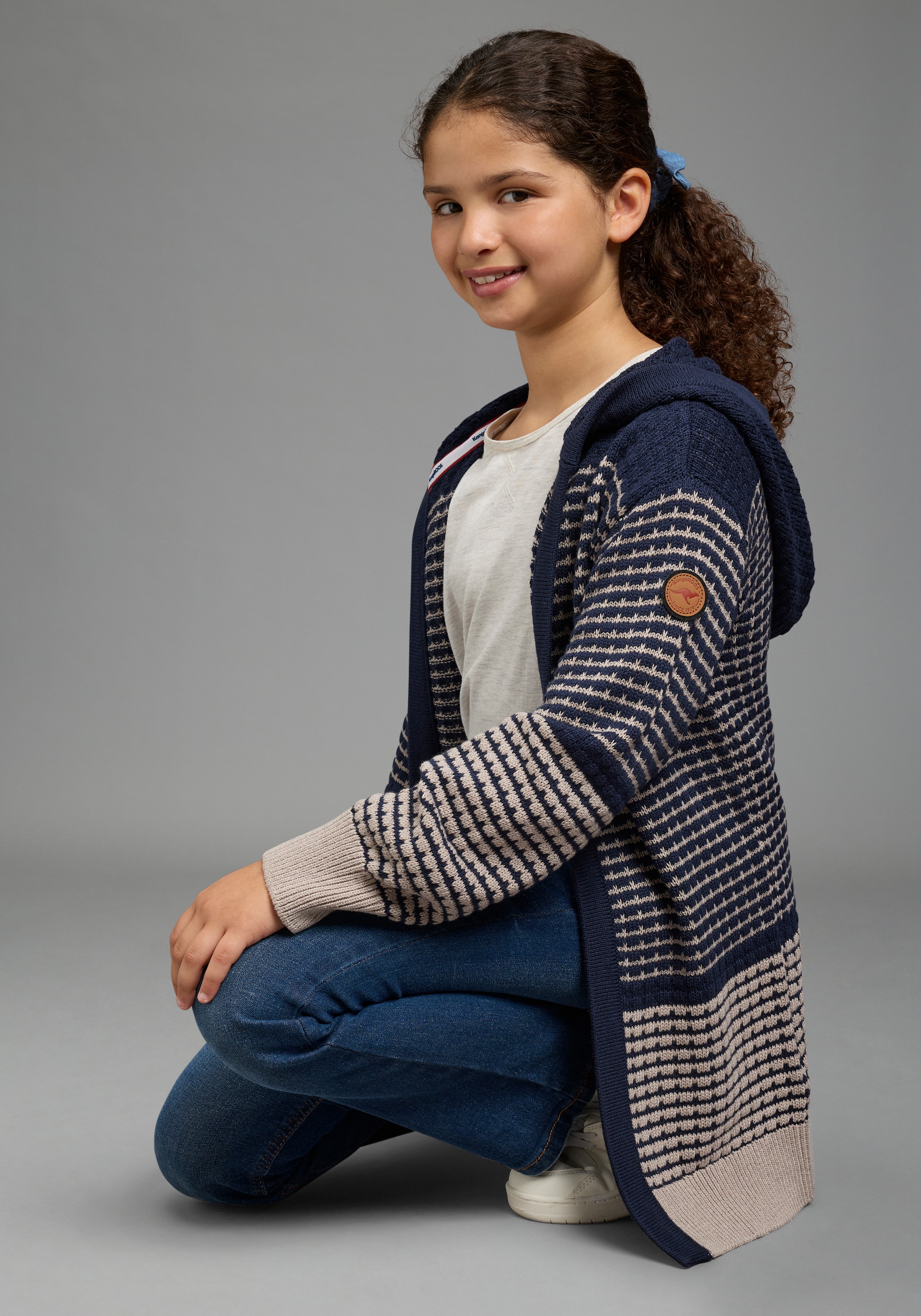 KangaROOS Veste en tricot »Long-Strickjacke mit modischen Ringelmuster von KangaROOS« Long gilet, coupe décontractée, qualité grosse maille