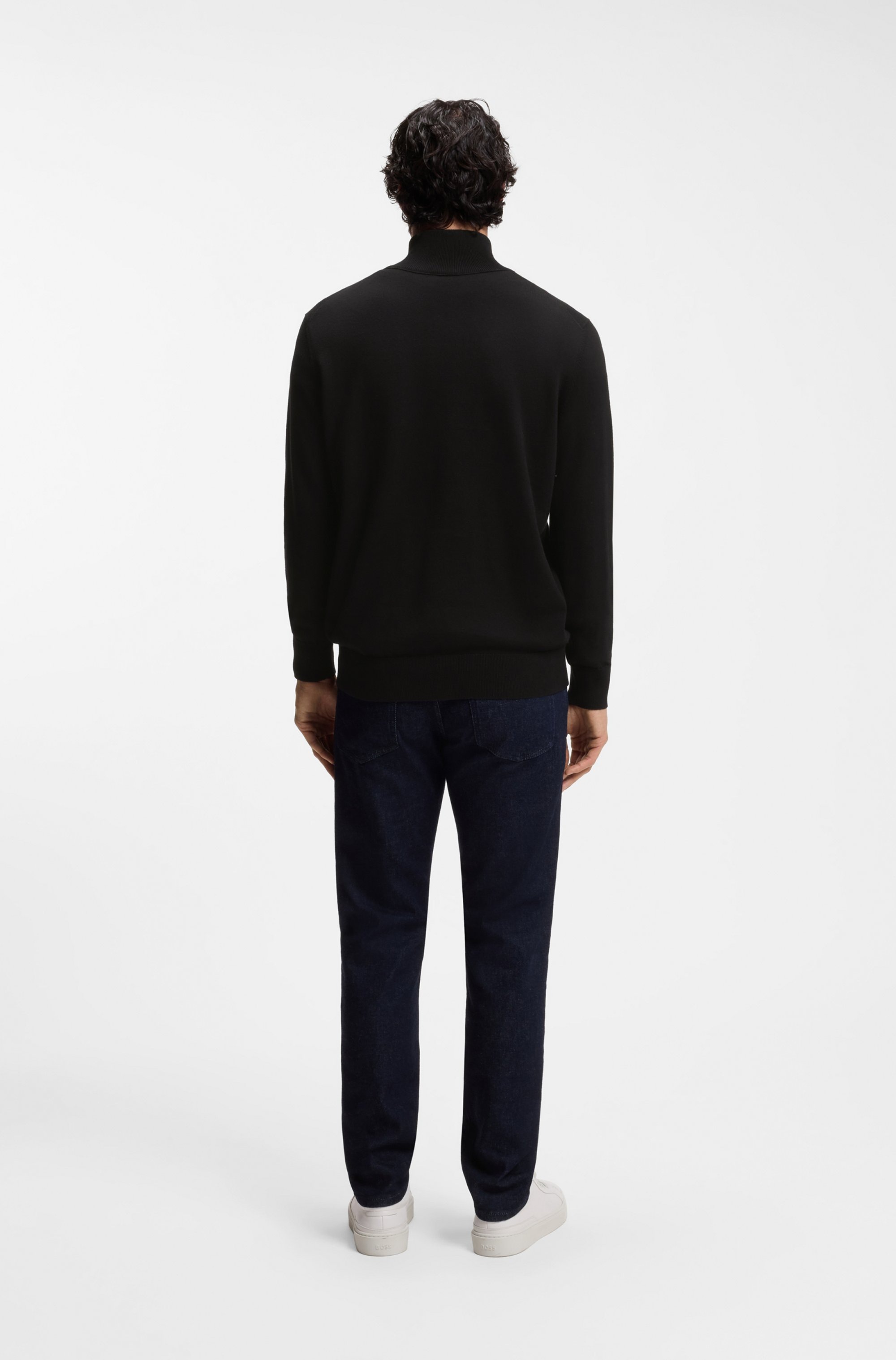 BOSS ORANGE Pull à col roulé »Kanobix Half Zip Cotton Cashmere« coupe régulière, col montant avec fermeture éclair, logo ton sur ton