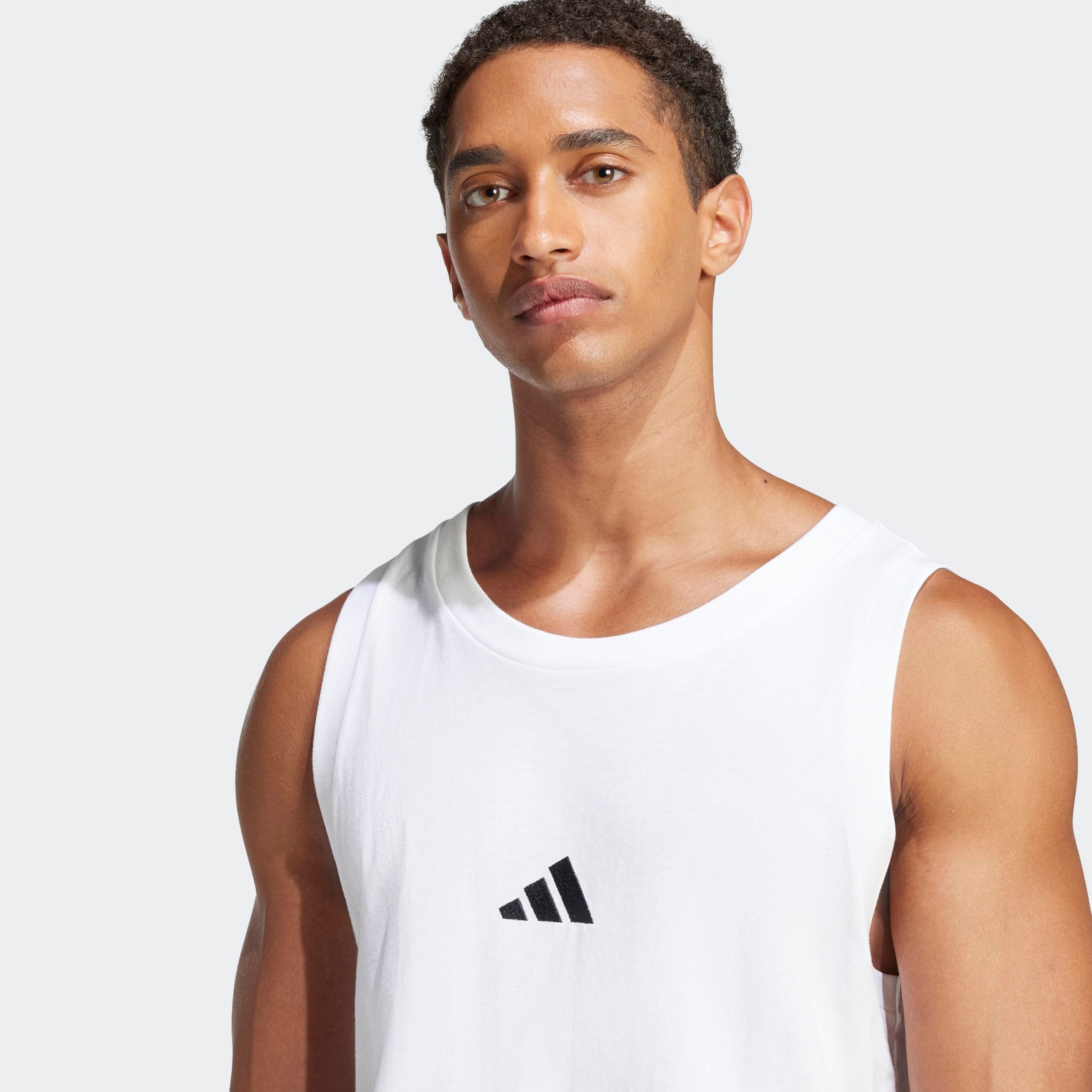 adidas Sportswear Tanktop »ESSENTIALS SMALL LOGO« ohne Verschluss, aus Baumwolle, normale Länge