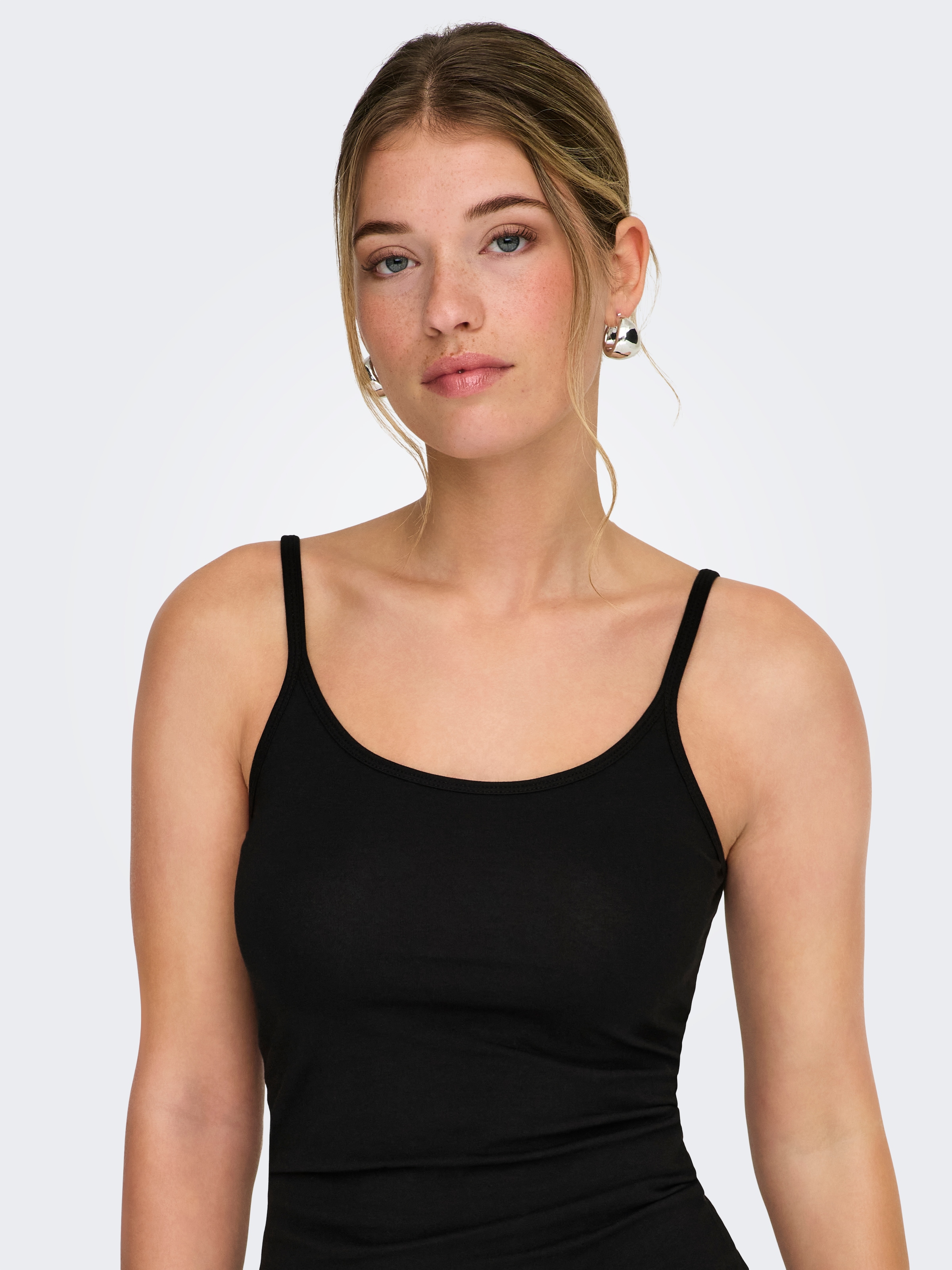 ONLY Top à bretelles »ONLLOVE STRAP SINGLET NOOS JRS« mélange de coton