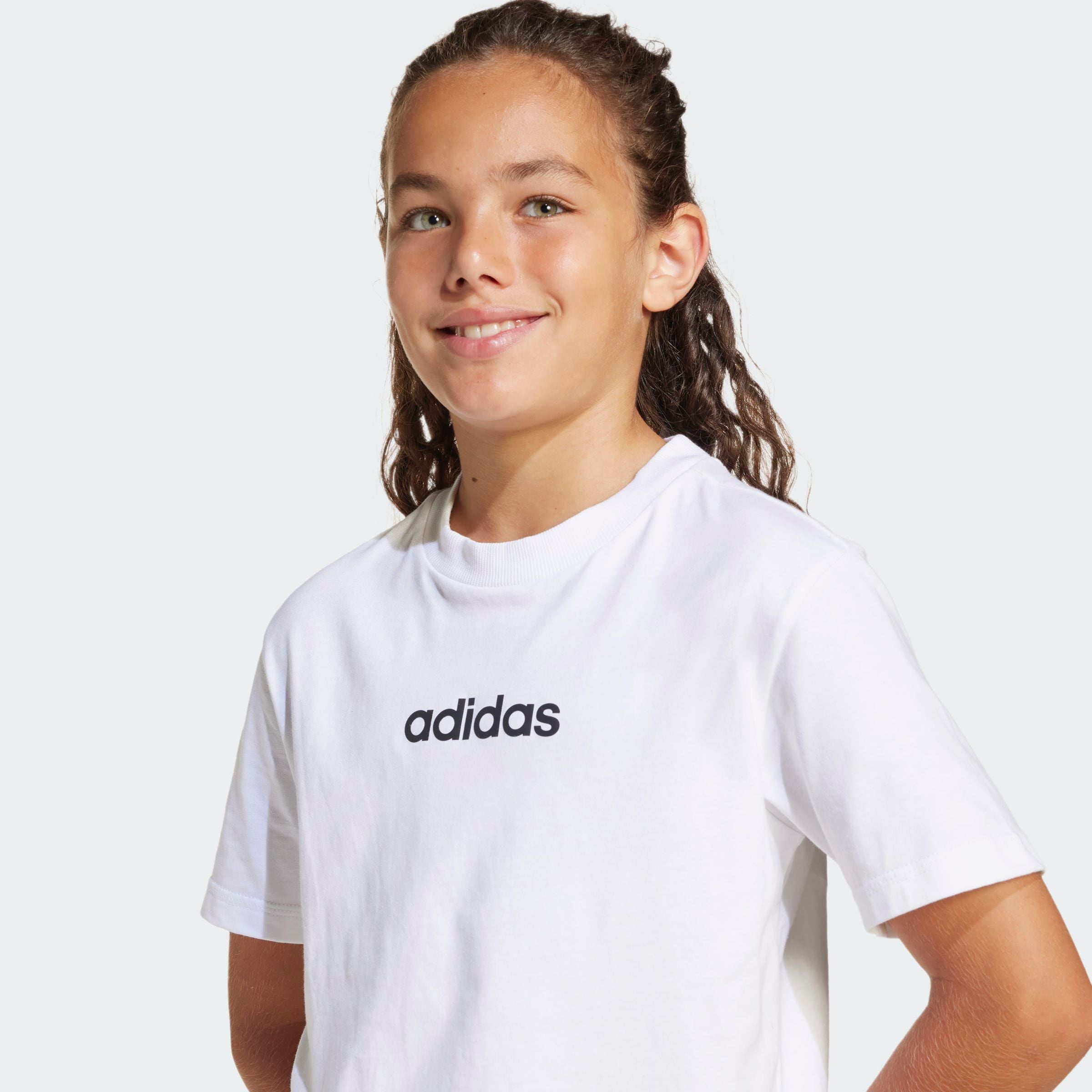 adidas Sportswear T-shirt »J LIN TEE 160« sportlicher Stil, Rundhalsausschnitt, lässige Passform