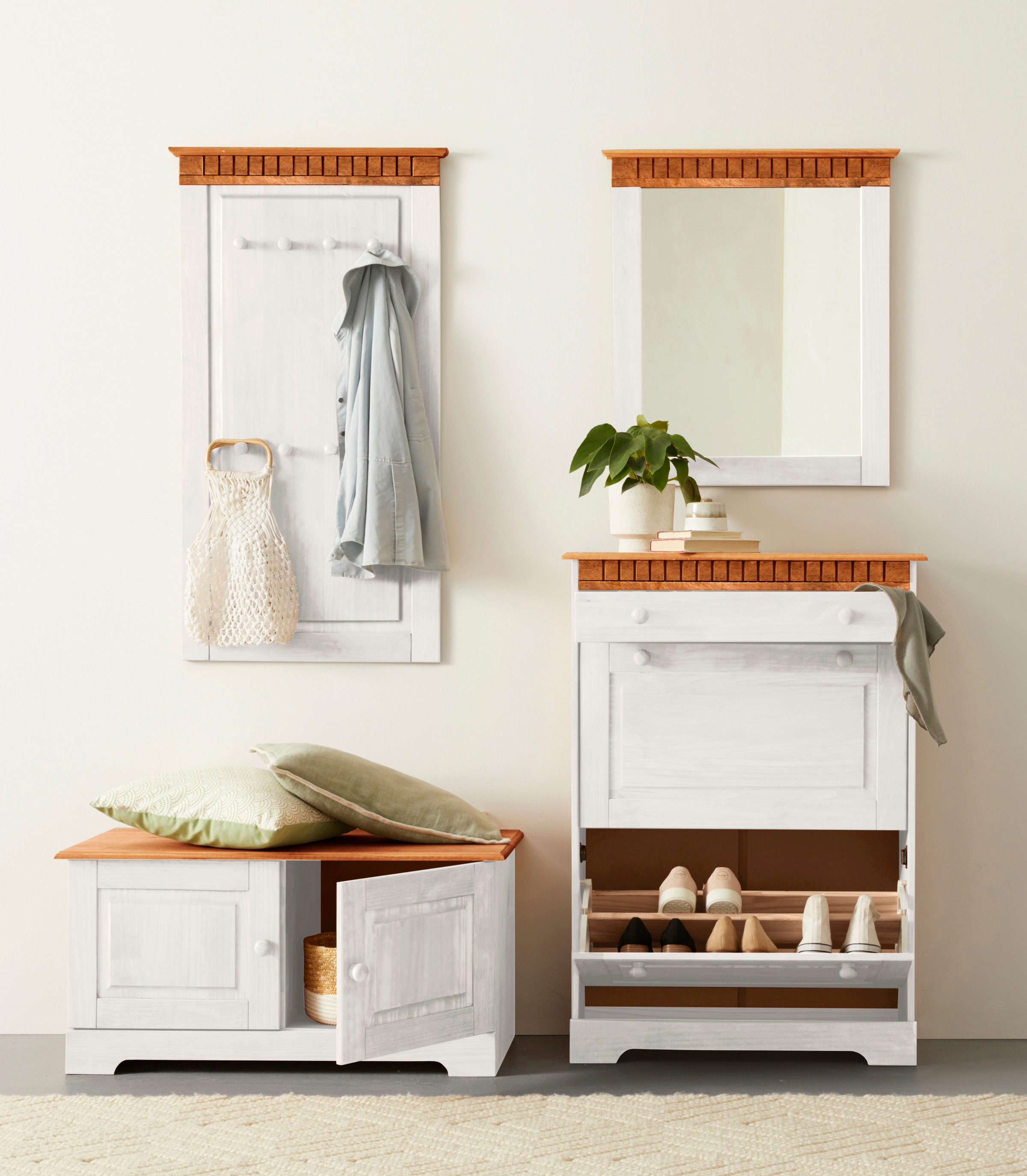 GOODproduct Miroir de vestiaire »Lisa« mit dekorativen Fräsungen, Spiegelfläche ca. 44 x 56 cm