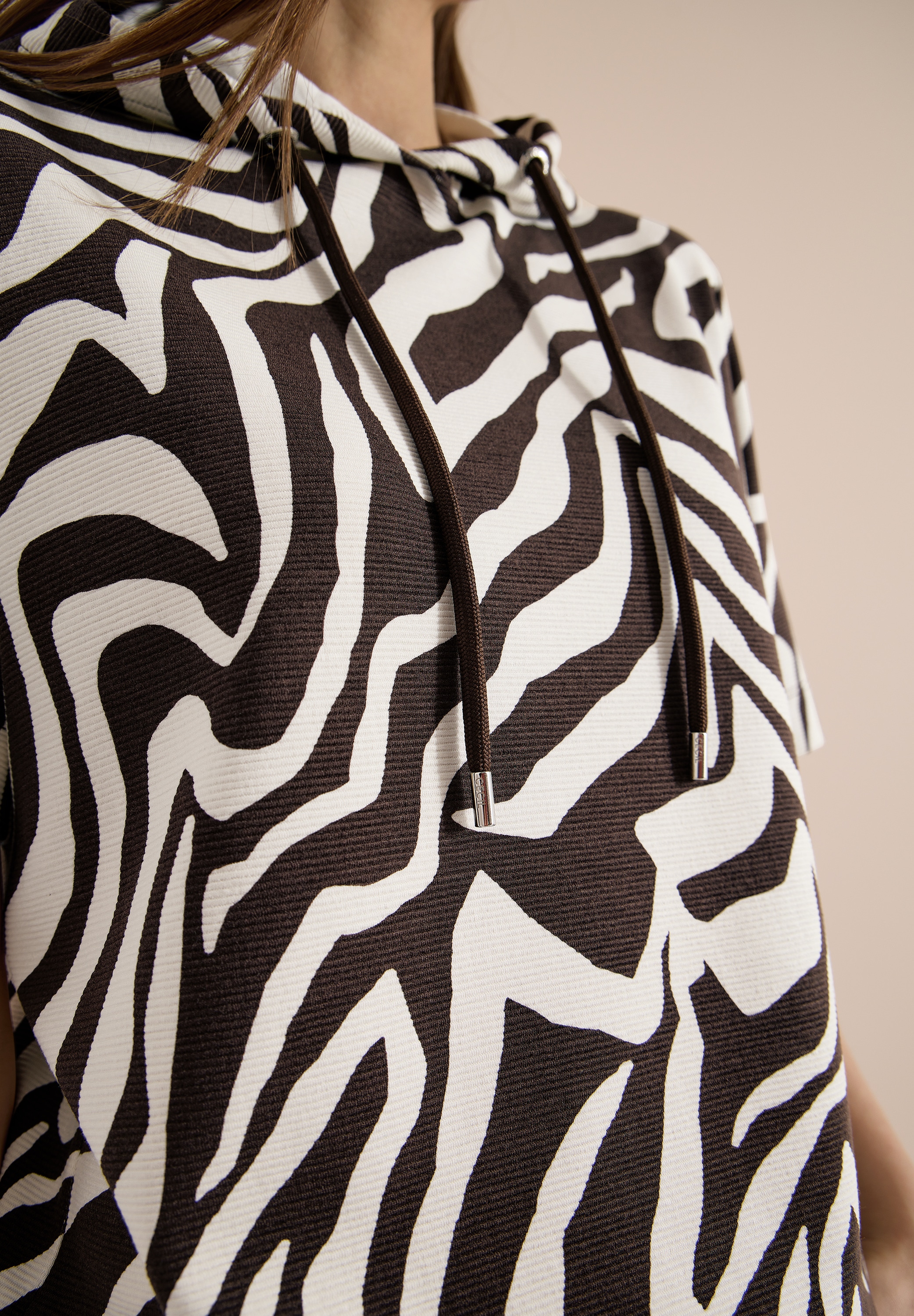 Cecil Kapuzensweatshirt , Kurzarm-Shirt mit Kapuze und Zebraprint
