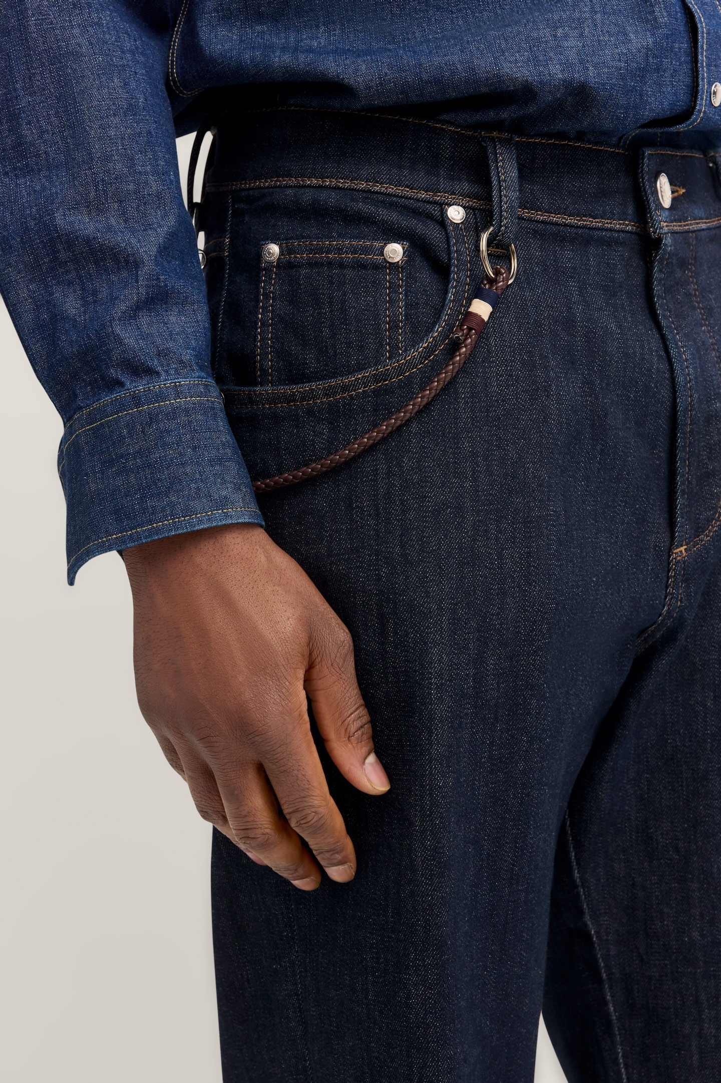 bugatti Jeans à 5 poches »Loose Fit« aus Luxury Raw Denim mit Stretch