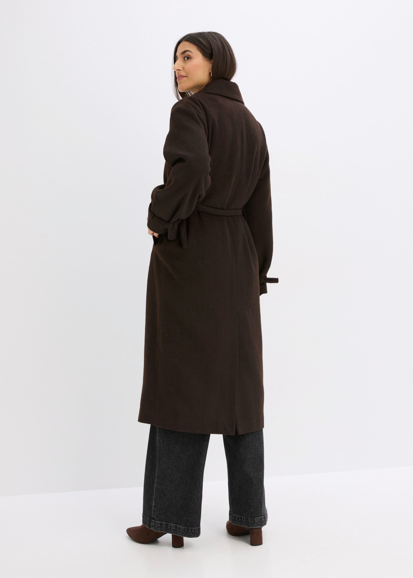 bonprix Wintermantel Oversize-Passform, mit Reverskragen, aus Polyester