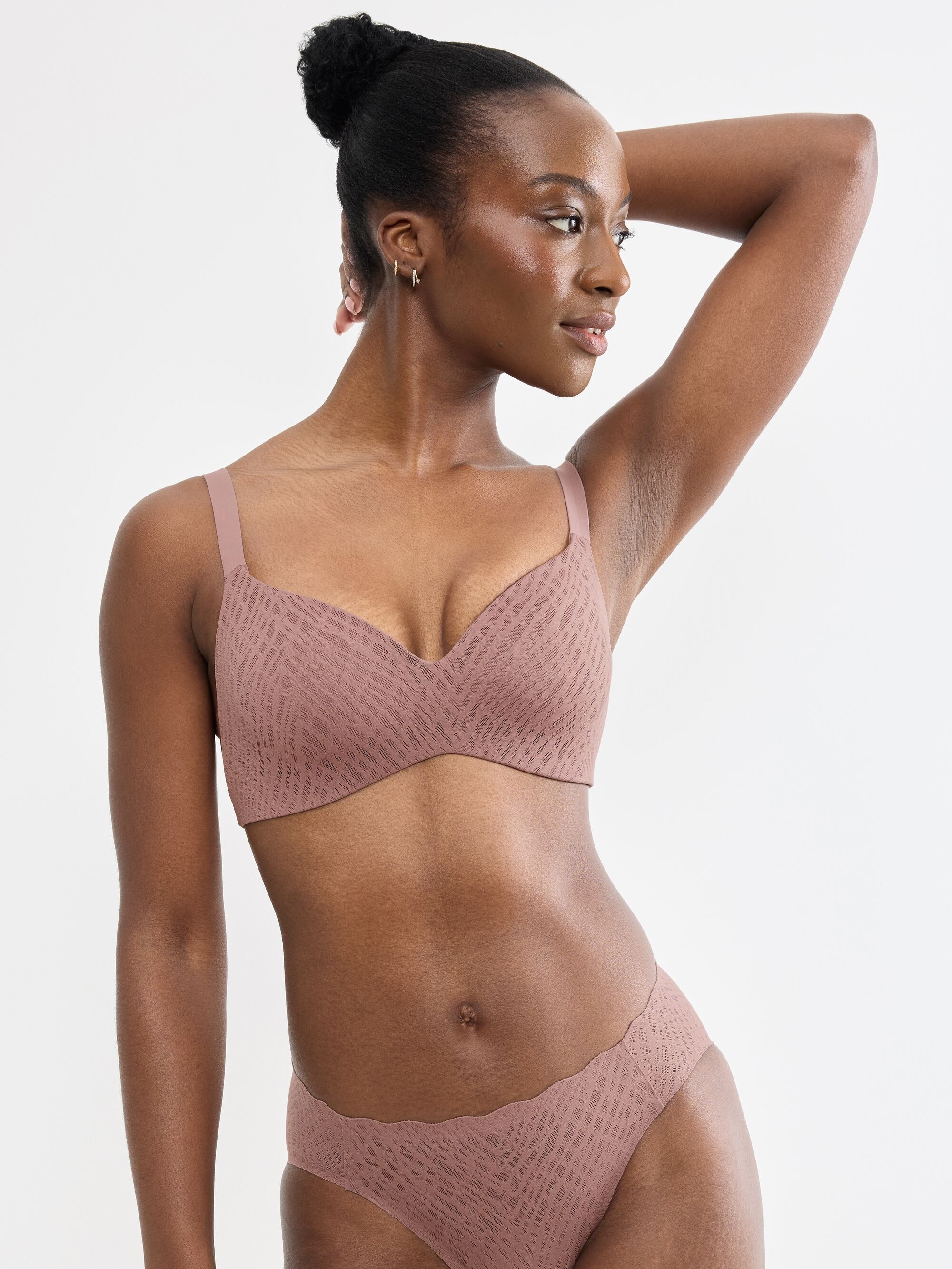 sloggi Soutien-gorge sans armatures »ZERO Feel Bliss THE UP« invisible avec effet dentelle