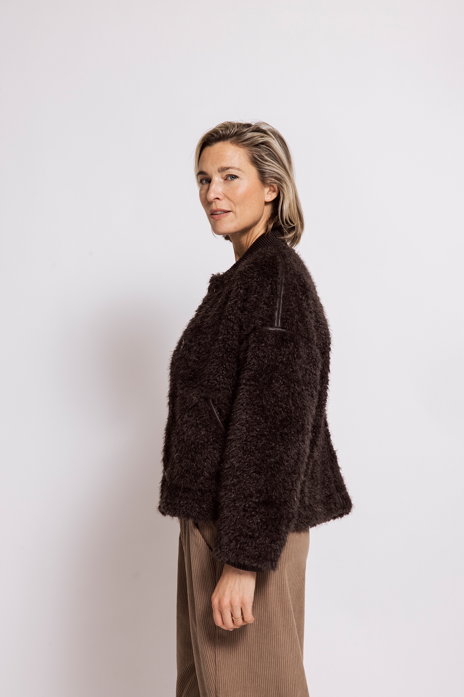 Zhrill Blazer court »MERA« Blouson / Felljacke mit Eingrifftaschen