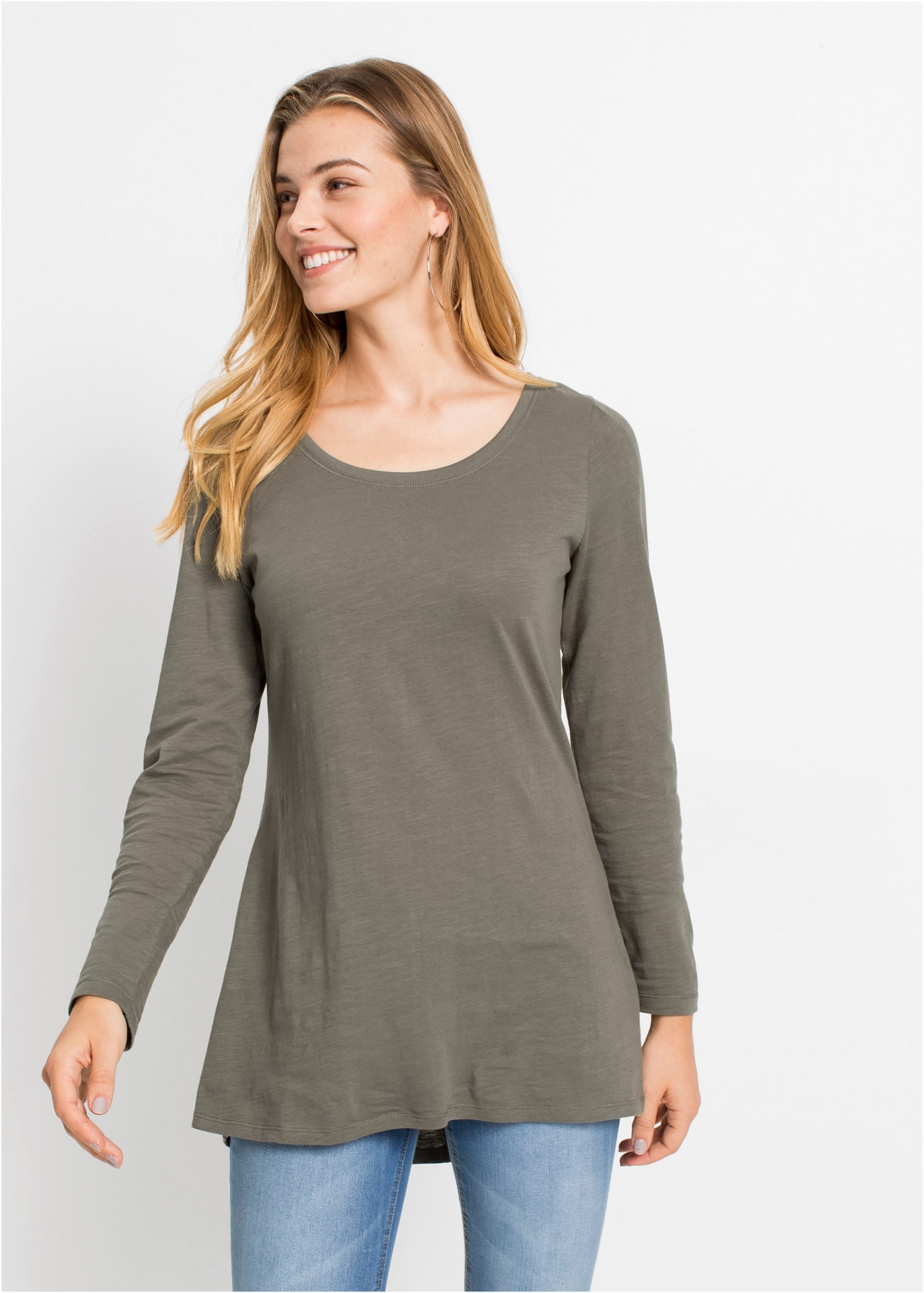 bonprix T-shirt à manches longues »Langarmshirt aus reiner Baumwolle« lockere Passform, Langarm-Design, abgerundeter Saum, aus Baumwolle