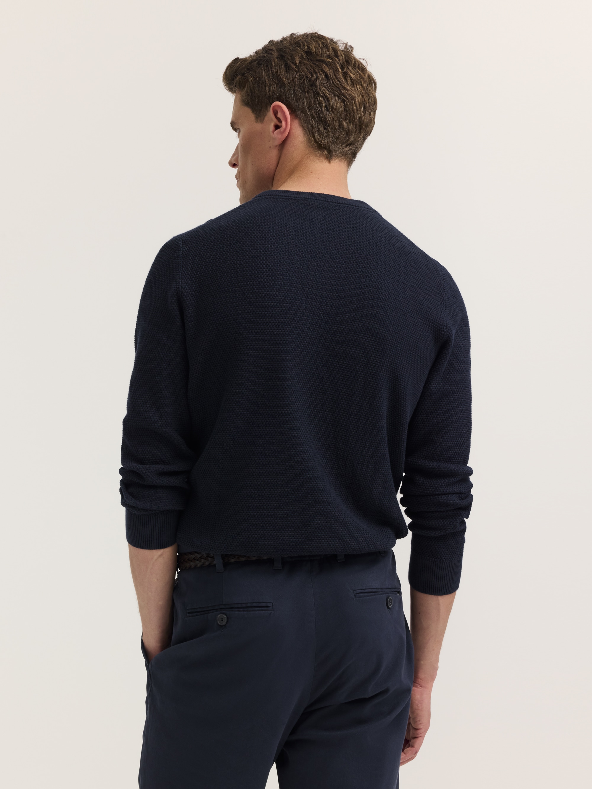 bugatti Pull à col rond »Regular Fit« mit einer Struktur