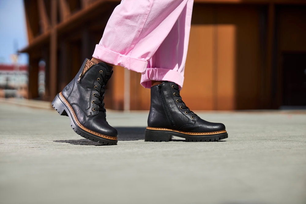 Rieker Schnürstiefelette  , Schnürboots, Blockabsatz, mit praktischem Innenreissverschluss