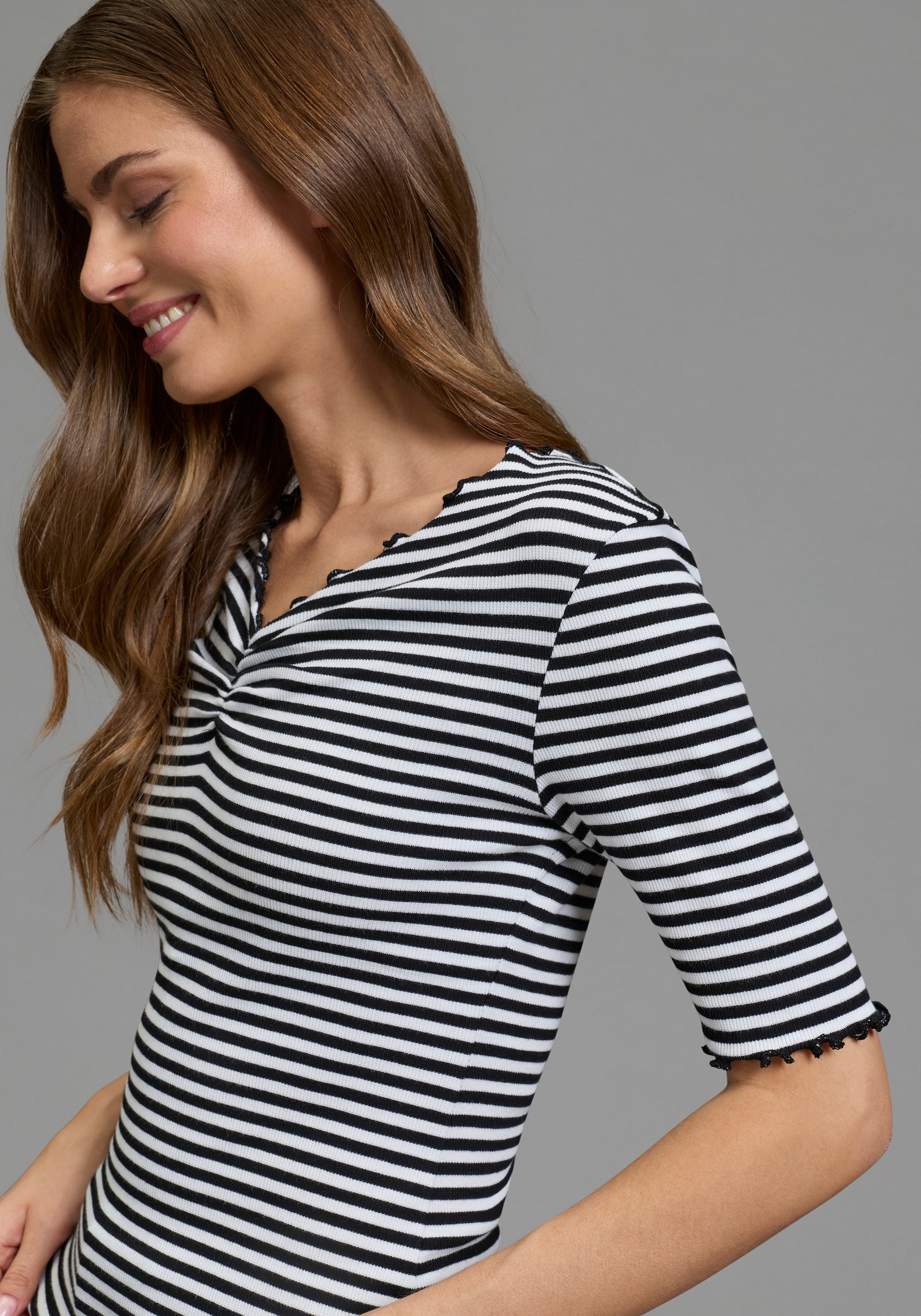 Flashlights T-shirt im Streifen-Design mit Rüschen