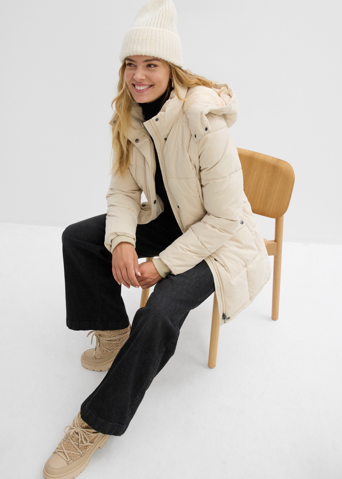 bonprix Veste d'hiver »Winterjacke mit verstellbarem Taillenbündchen« avec capuche avec capuche amovible, coupe décontractée