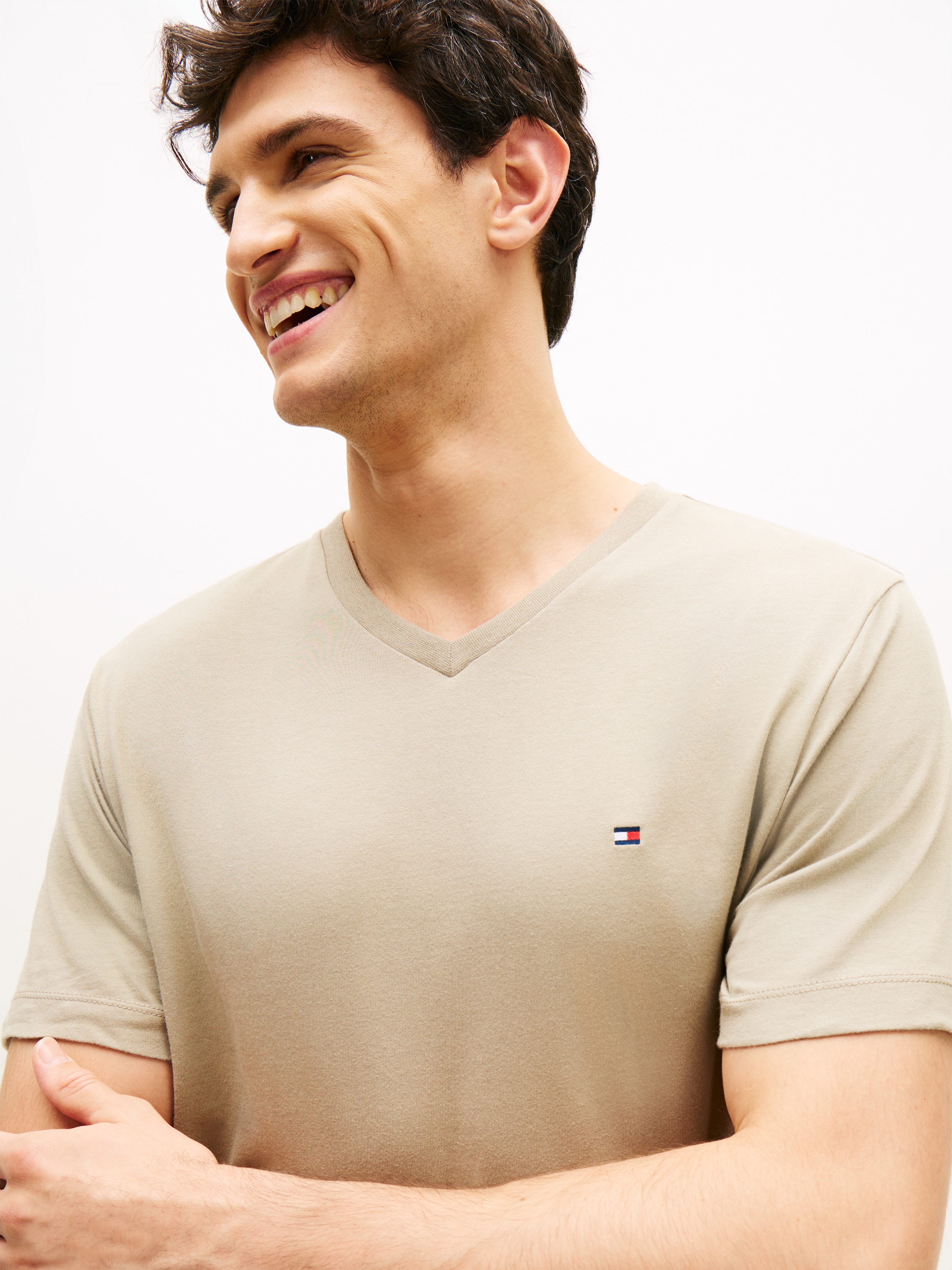 Tommy Hilfiger T-shirt en V »ESSENTIAL V-NECK« unifarben, casual, regular fit, Baumwolle,