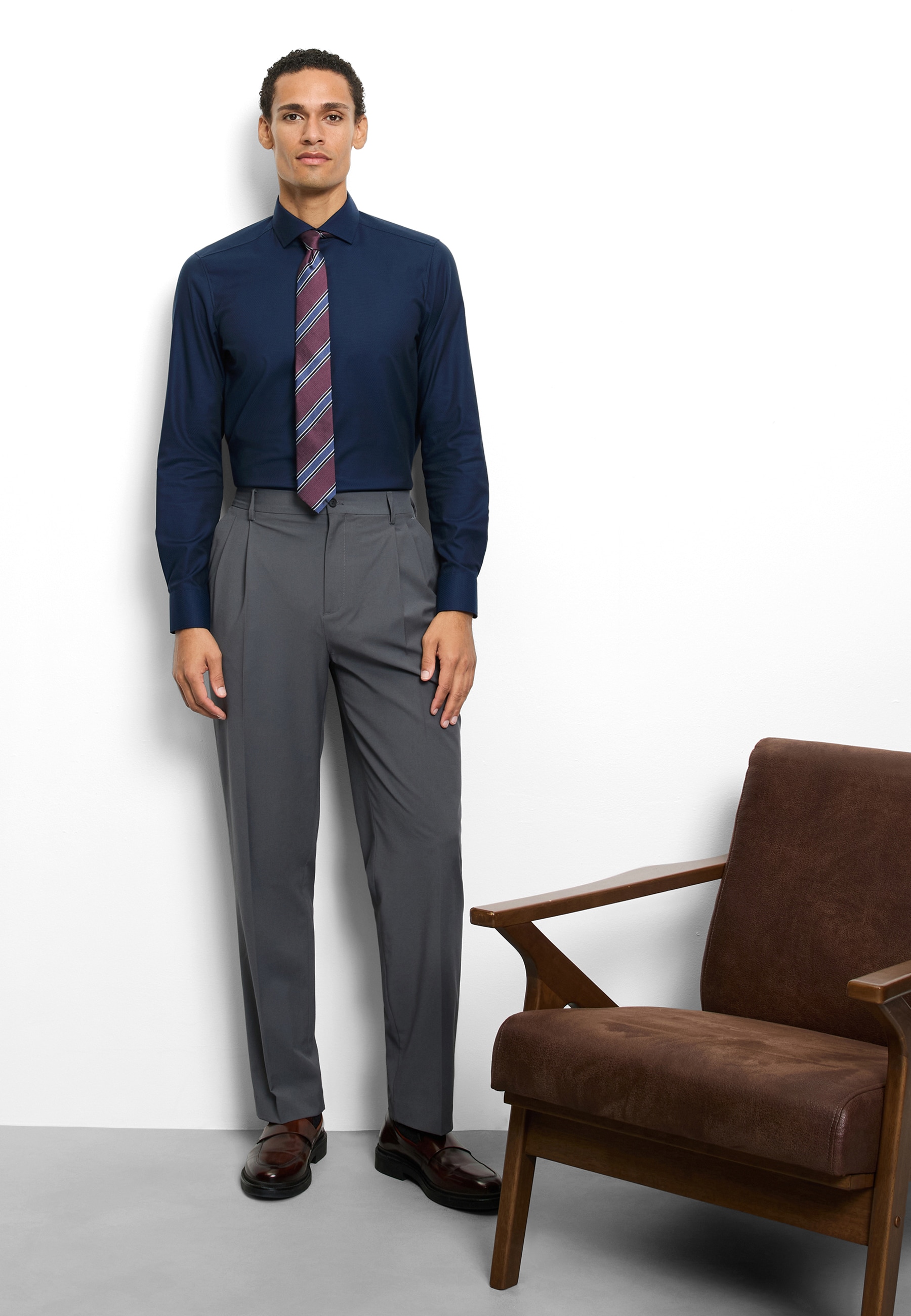 OLYMP Chemise à manches longues »Level 5« Businesshemd, body fit, Royal-Kentkragen, unifarben