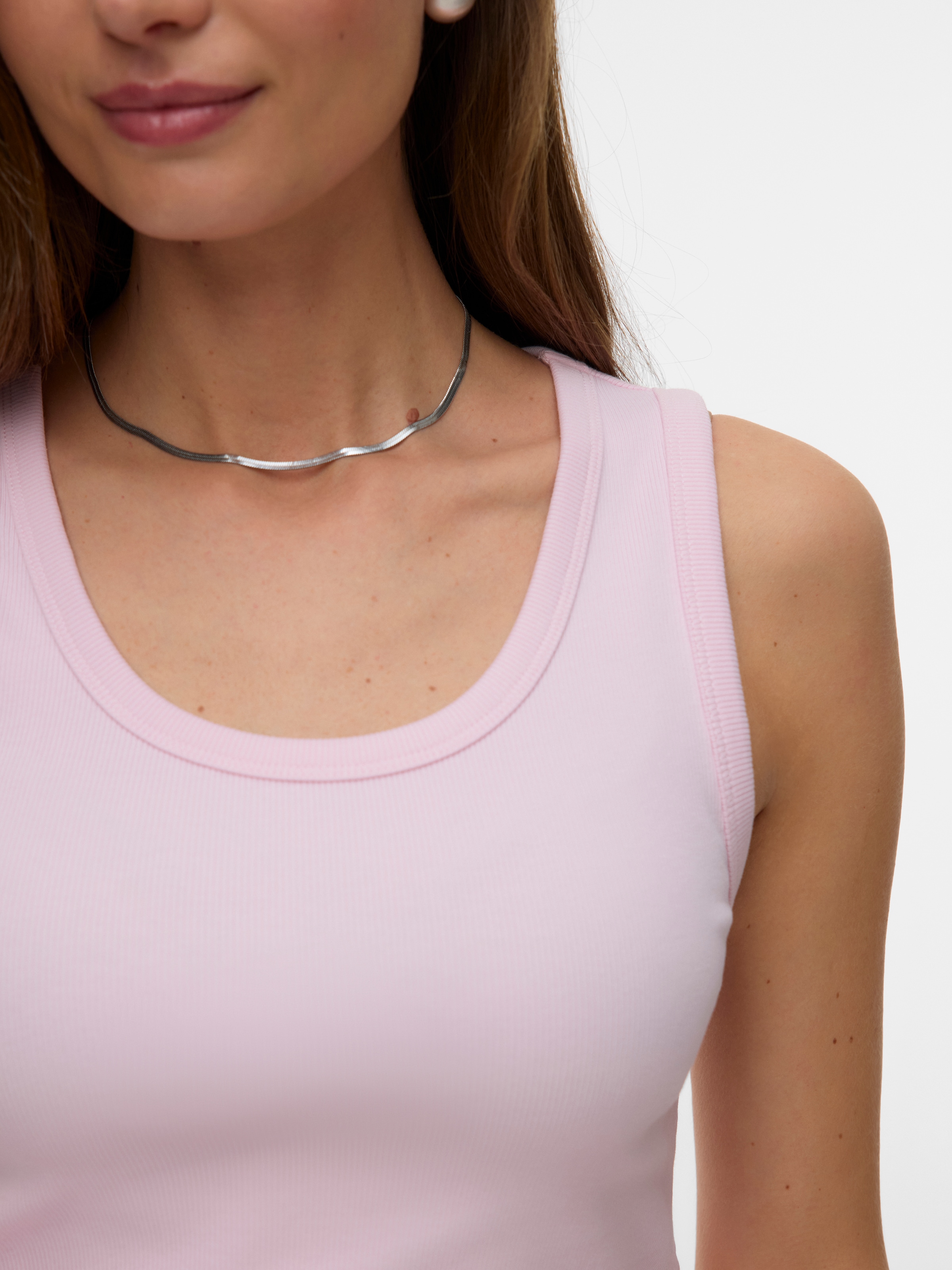 Vero Moda Débardeur »VMCHLOE SL SHORT TANK TOP NOOS« mélange de coton