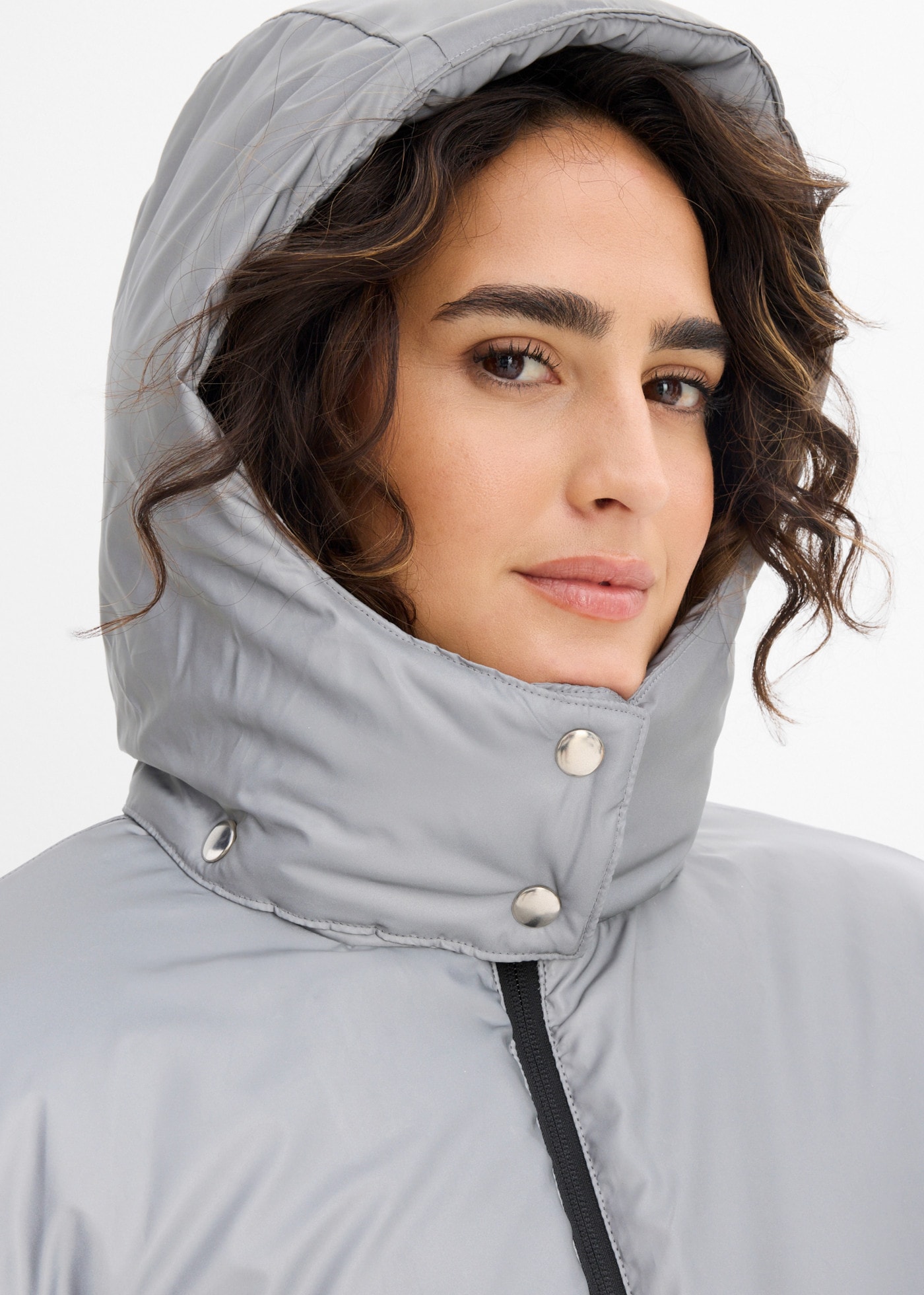 bonprix Veste fonctionnelle avec design réfléchissant, coupe oversize, style sportif