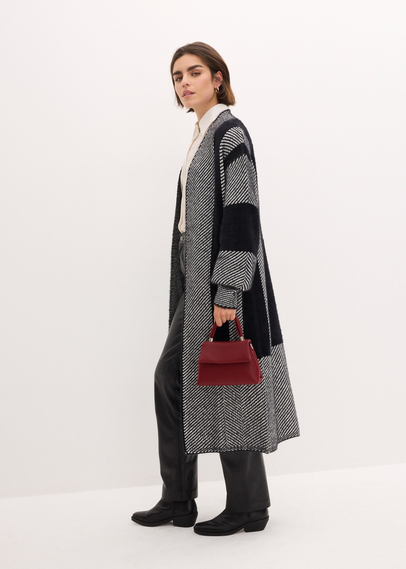 bonprix Manteau en tricot »Strickmantel« ohne Verschluss, Oversize Passform