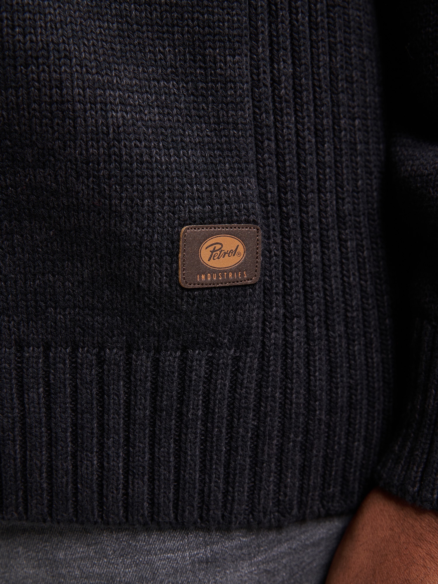 Petrol Industries Pull en tricot mit Rippbündchen