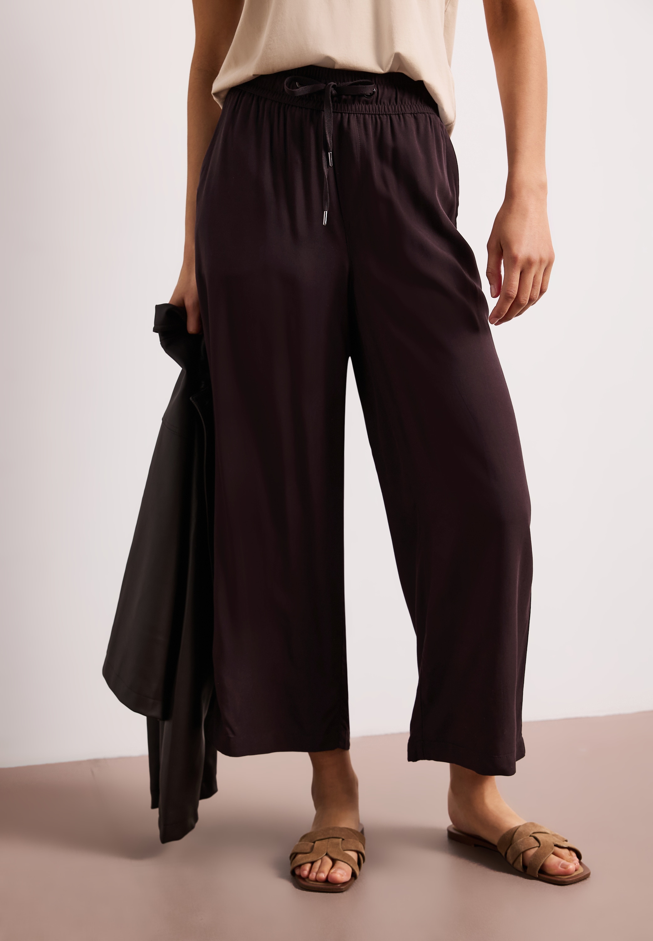 STREET ONE Stoffhose »Style Emee«  3/4-Sommerhose mit elastischem Bund und Tunnelzug