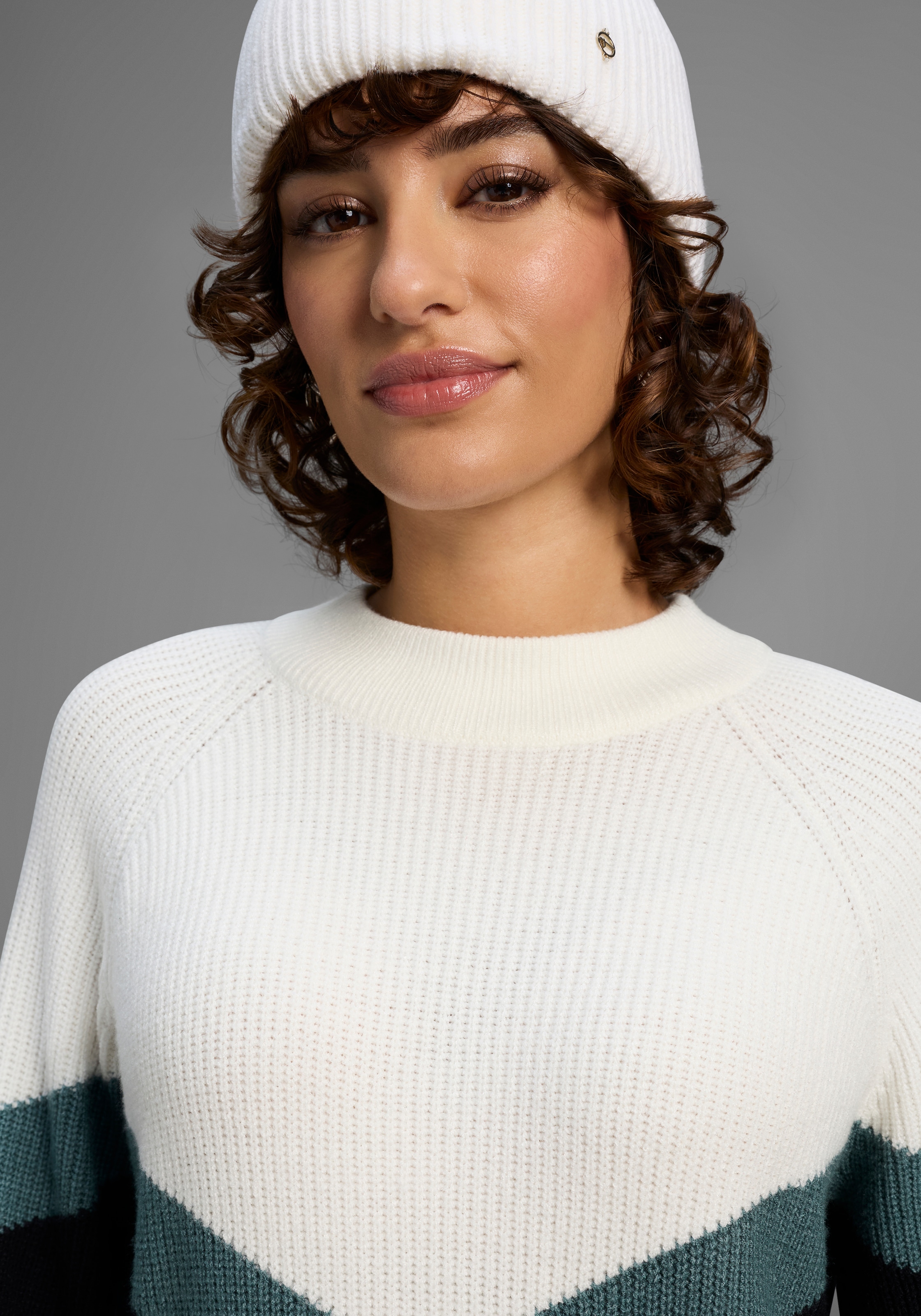 Laura Scott Robe en tricot mit Streifenmuster aus weicher Viskosequalität
