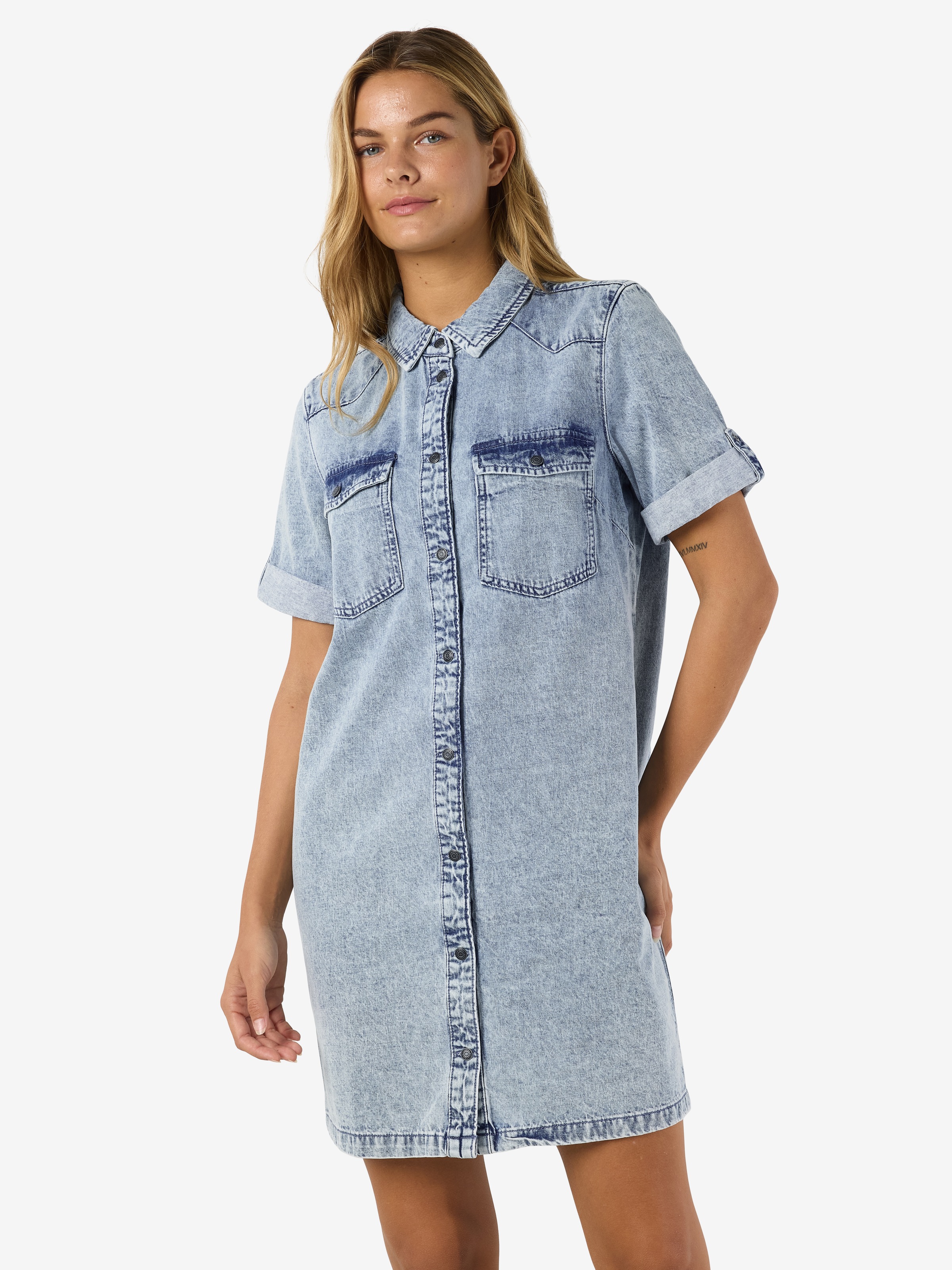 Noisy may Jeanskleid »NMNEW SIGNE S/S DENIM DRESS VI003LB NOOS« Brusttaschen