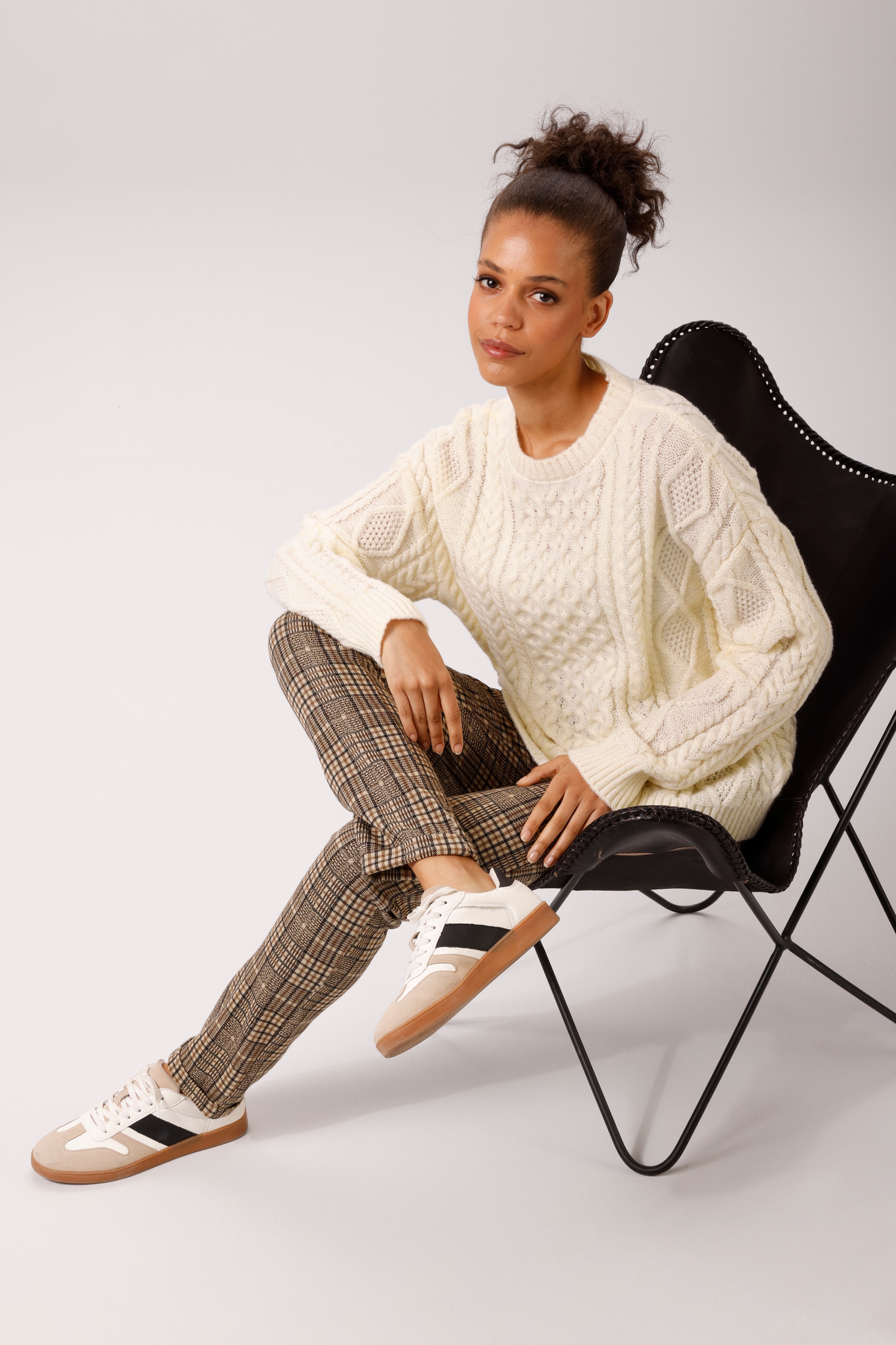 Aniston CASUAL Pull en tricot dans un mélange de motifs attrayant - NOUVELLE COLLECTION