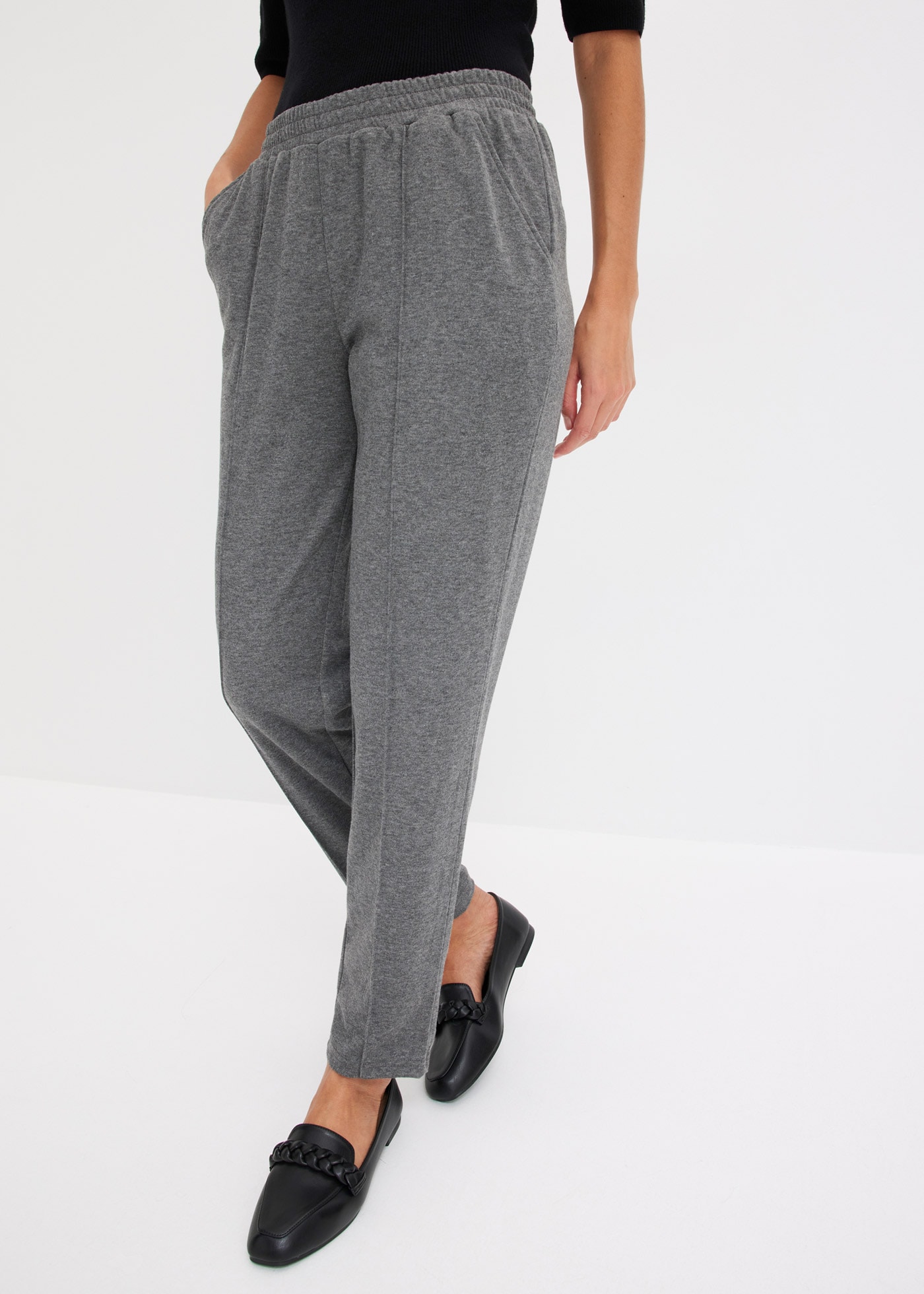 bonprix Schlupfhose  aus Polyester, Viskose und Elasthan, regular fit Passform, modisch