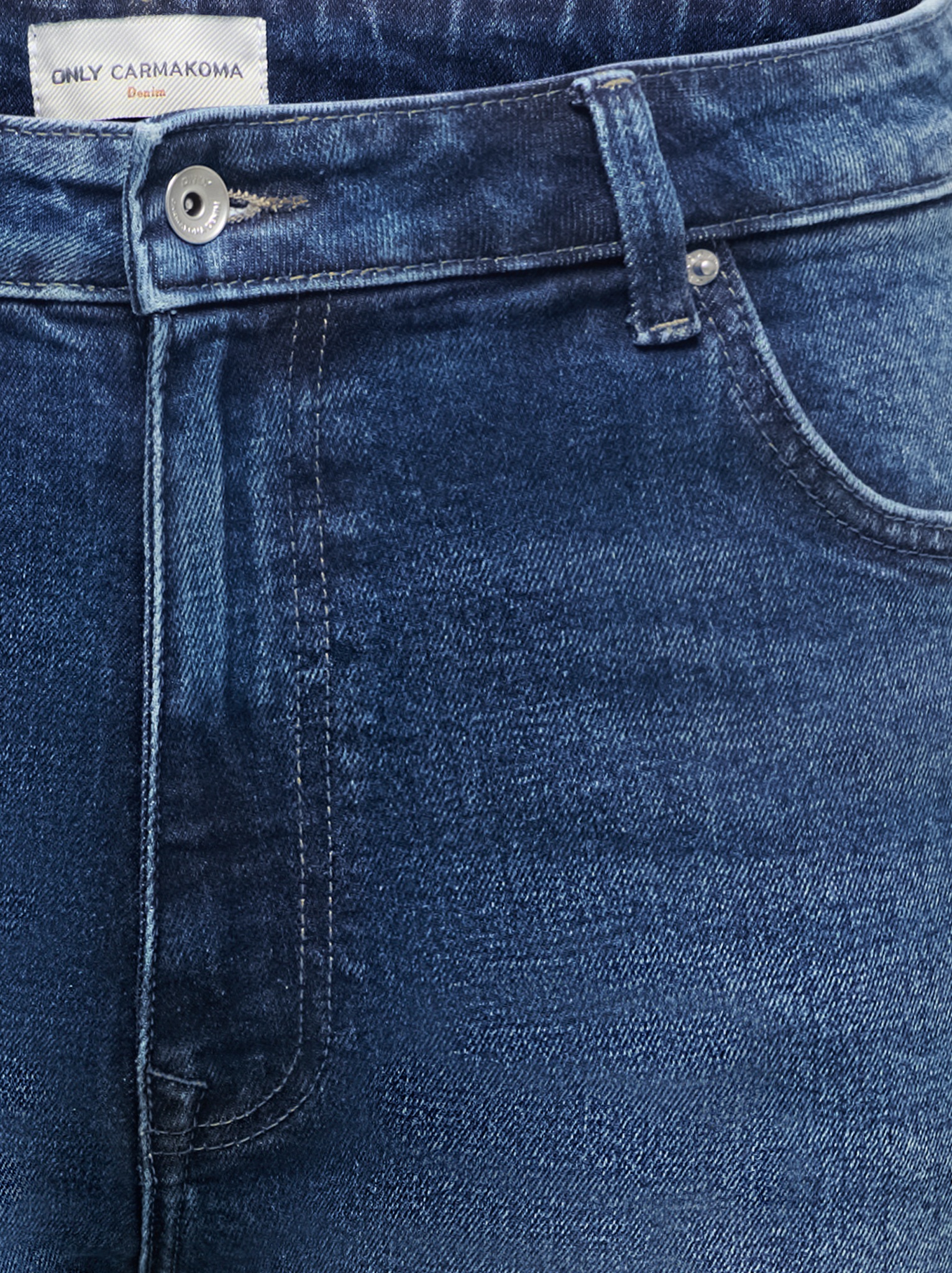 ONLY CARMAKOMA Jeans droit »CAREMILY STRETCH HW ST ANK DNM TAI440« mélange coton, taille haute