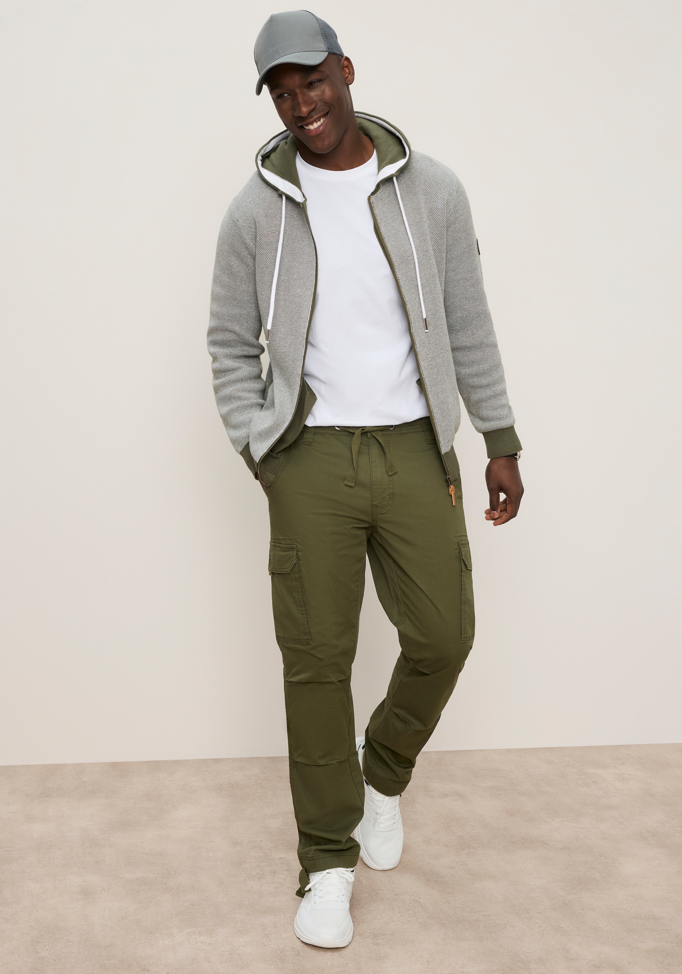 KangaROOS Pantalon cargo  coupe droite, coupe régulière, en coton et élasthanne