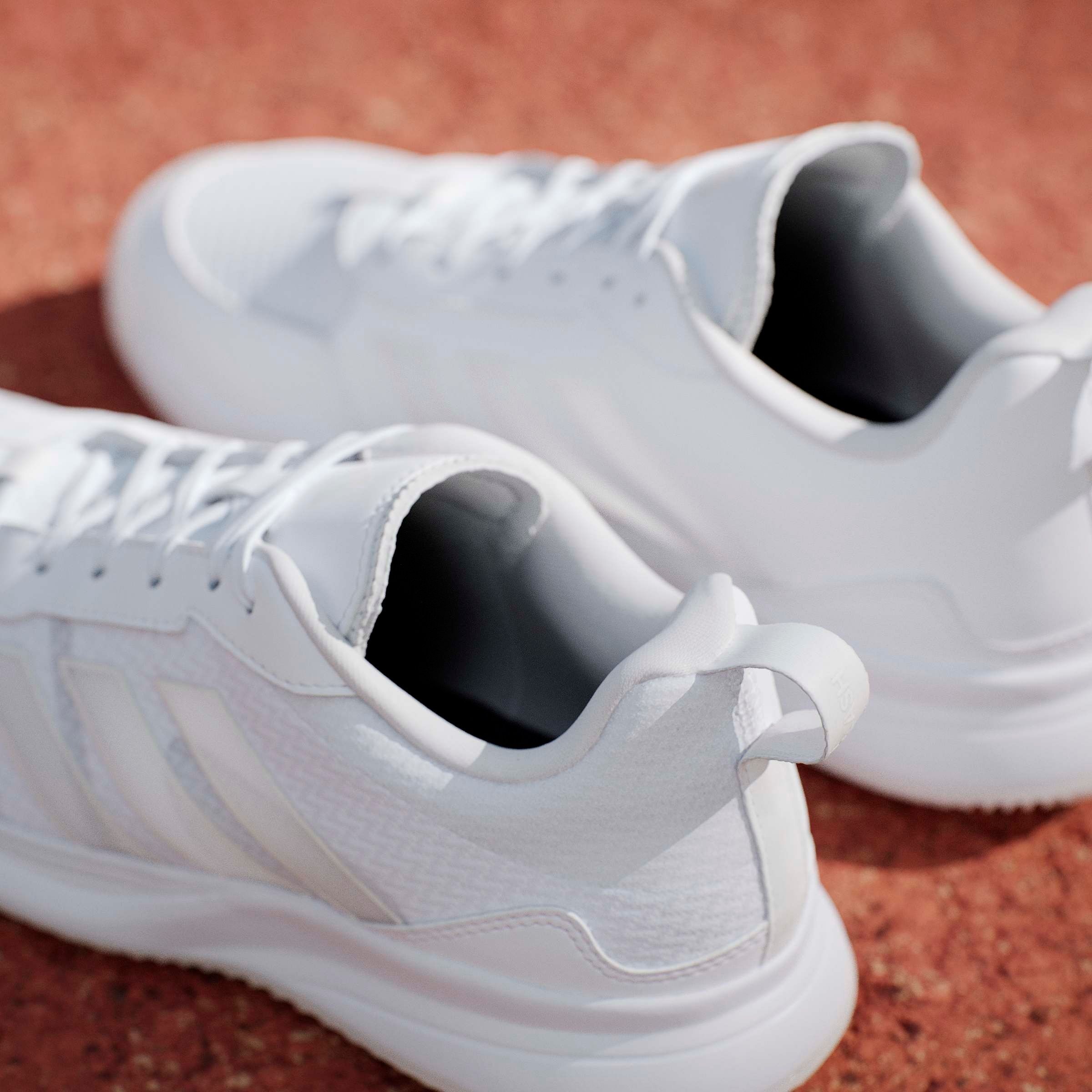 adidas Performance Chaussure de tennis »AVAFLASH«