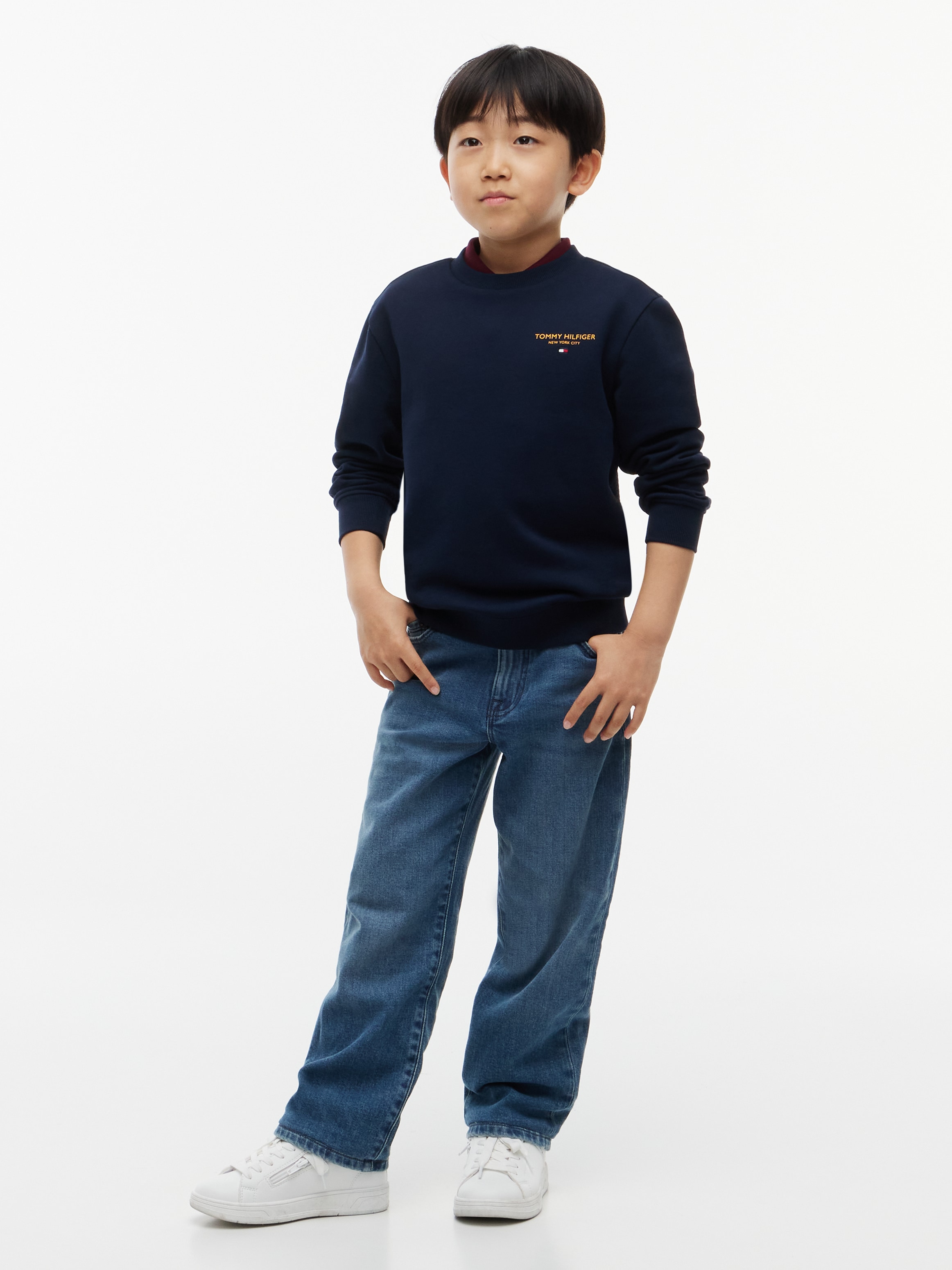 Tommy Hilfiger Sweat-shirt »ESSENTIAL LOGO SWEATSHIRT«, col rond, coupe régulière, inscription logo, enfants jusqu'à 16 ans
