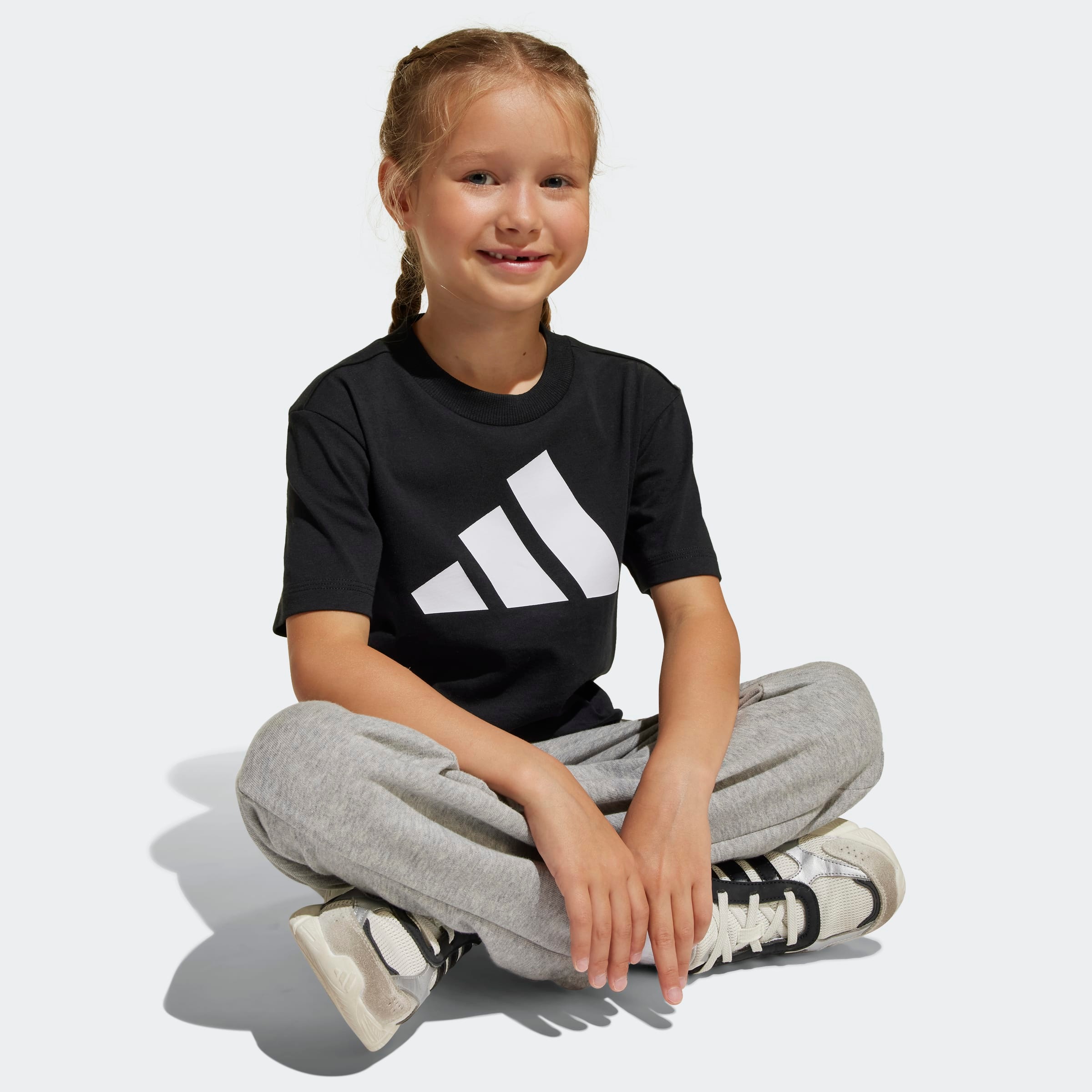 adidas Sportswear T-shirt »ESSENTIALS KIDS« style sportif, manches courtes, en coton