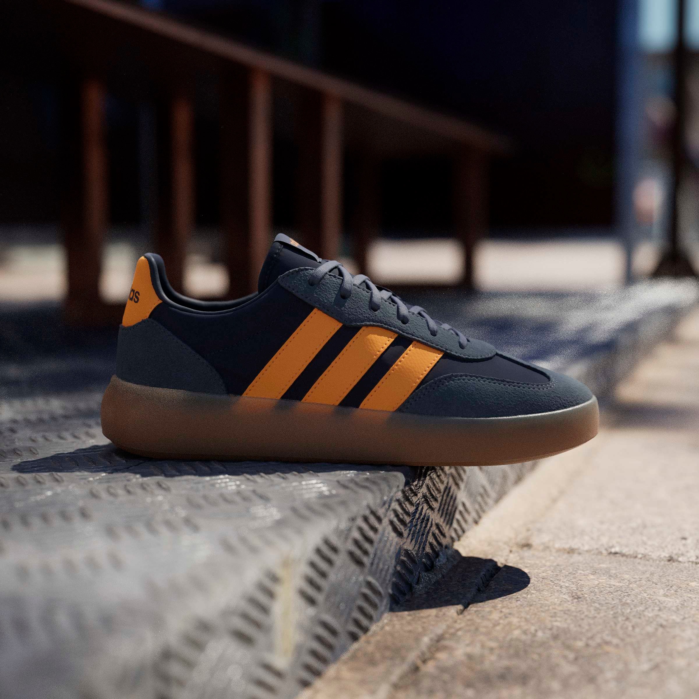 adidas Sportswear Sneakers »BARREDA DECODE«  inspiriert vom Design des adidas handball spezial