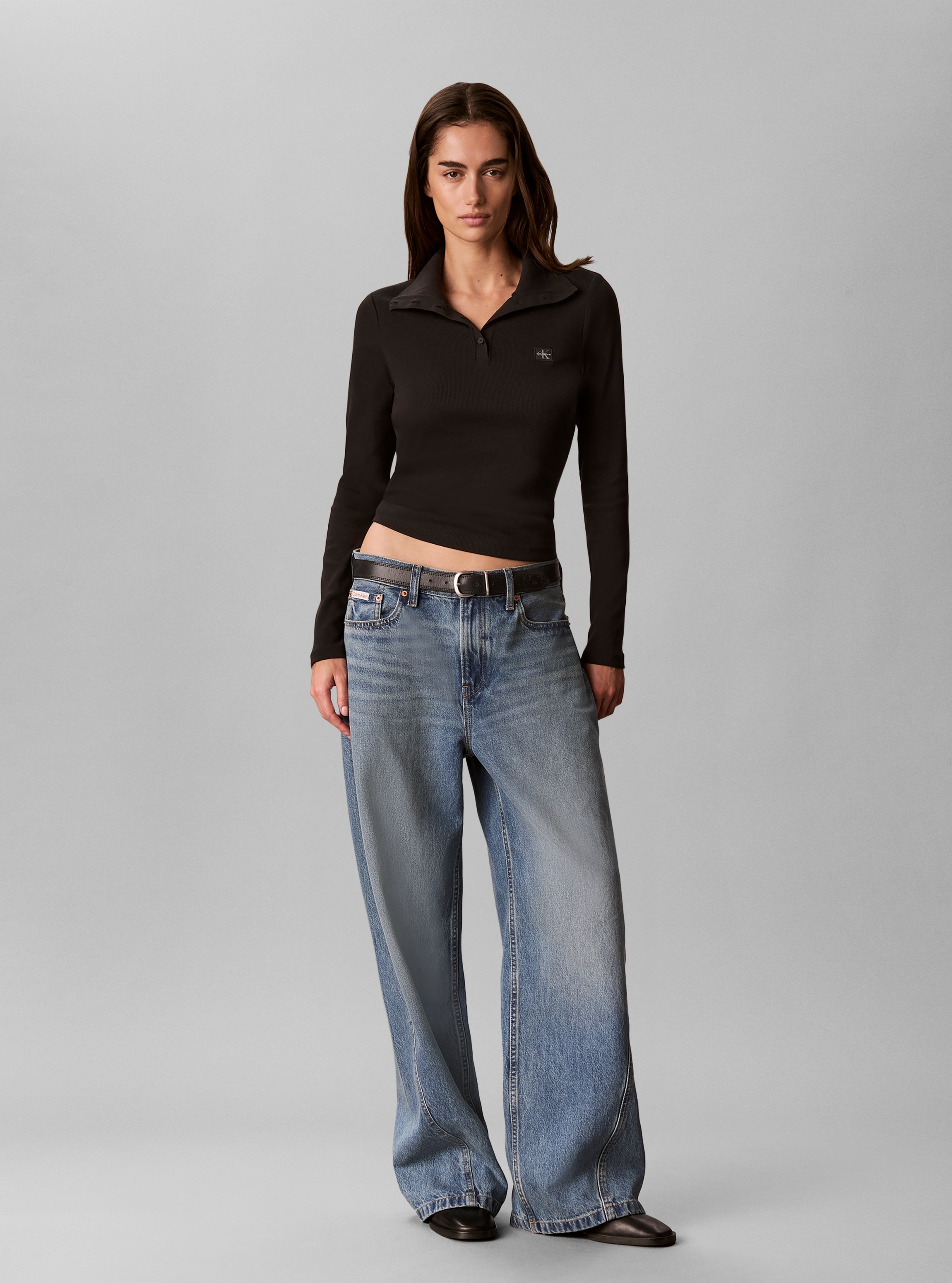 Calvin Klein Jeans T-shirt à manches longues Col avec patte de boutonnage, coupe régulière, forme courte