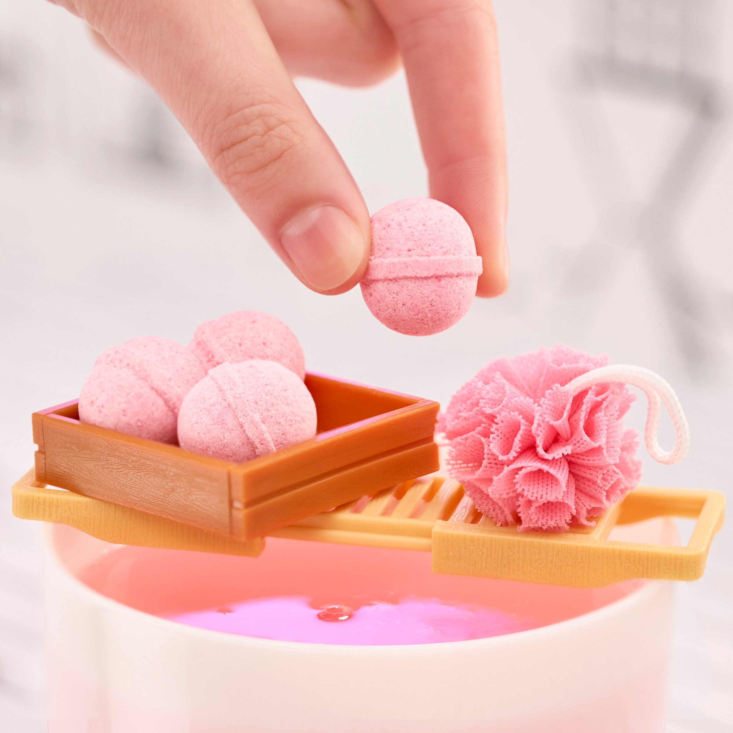 MGA ENTERTAINMENT Set créatif »MGA's Miniverse - Make It Mini Spa«