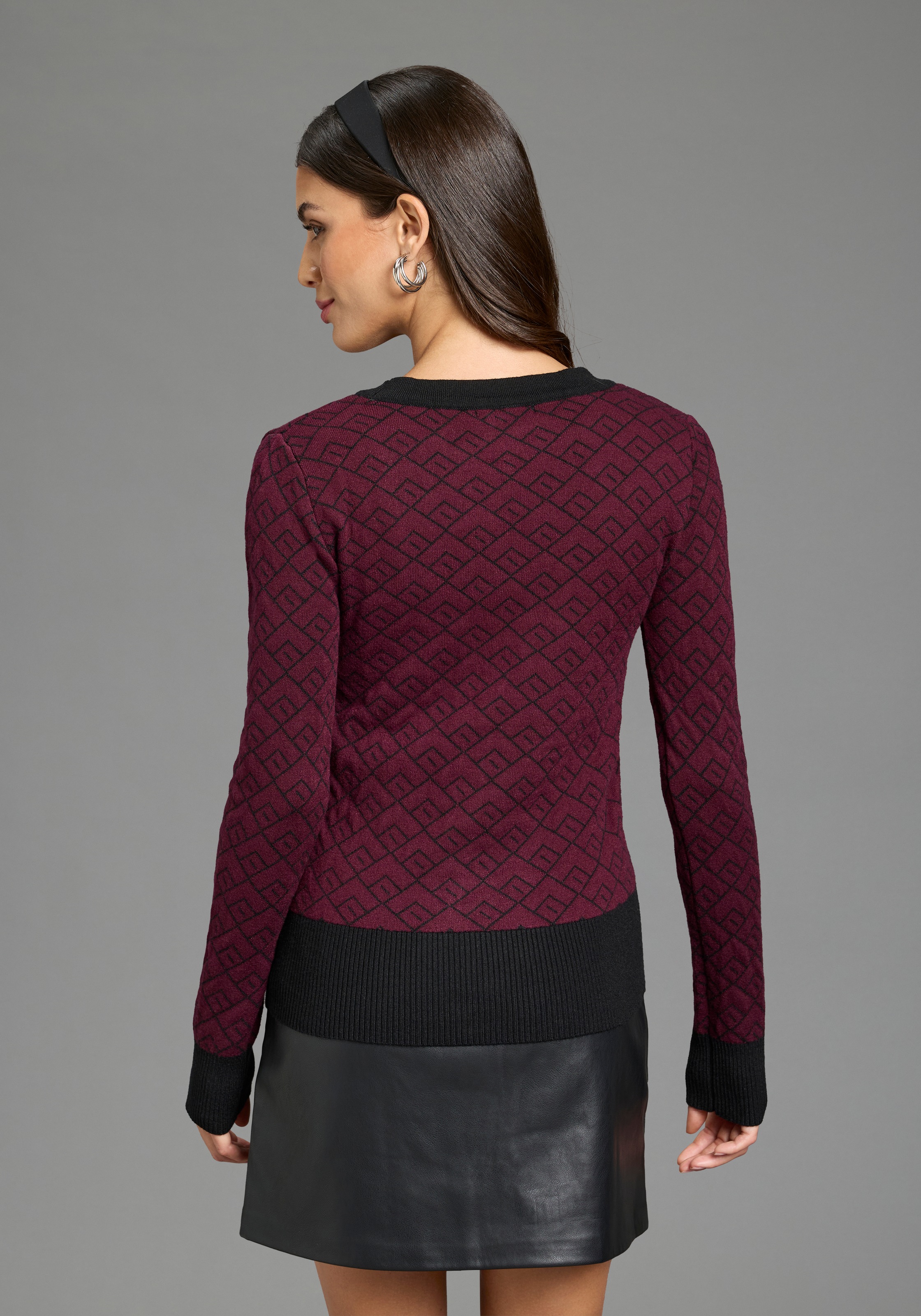 Melrose Strickjacke in trendy Jacquardmuster mit Knopfleiste