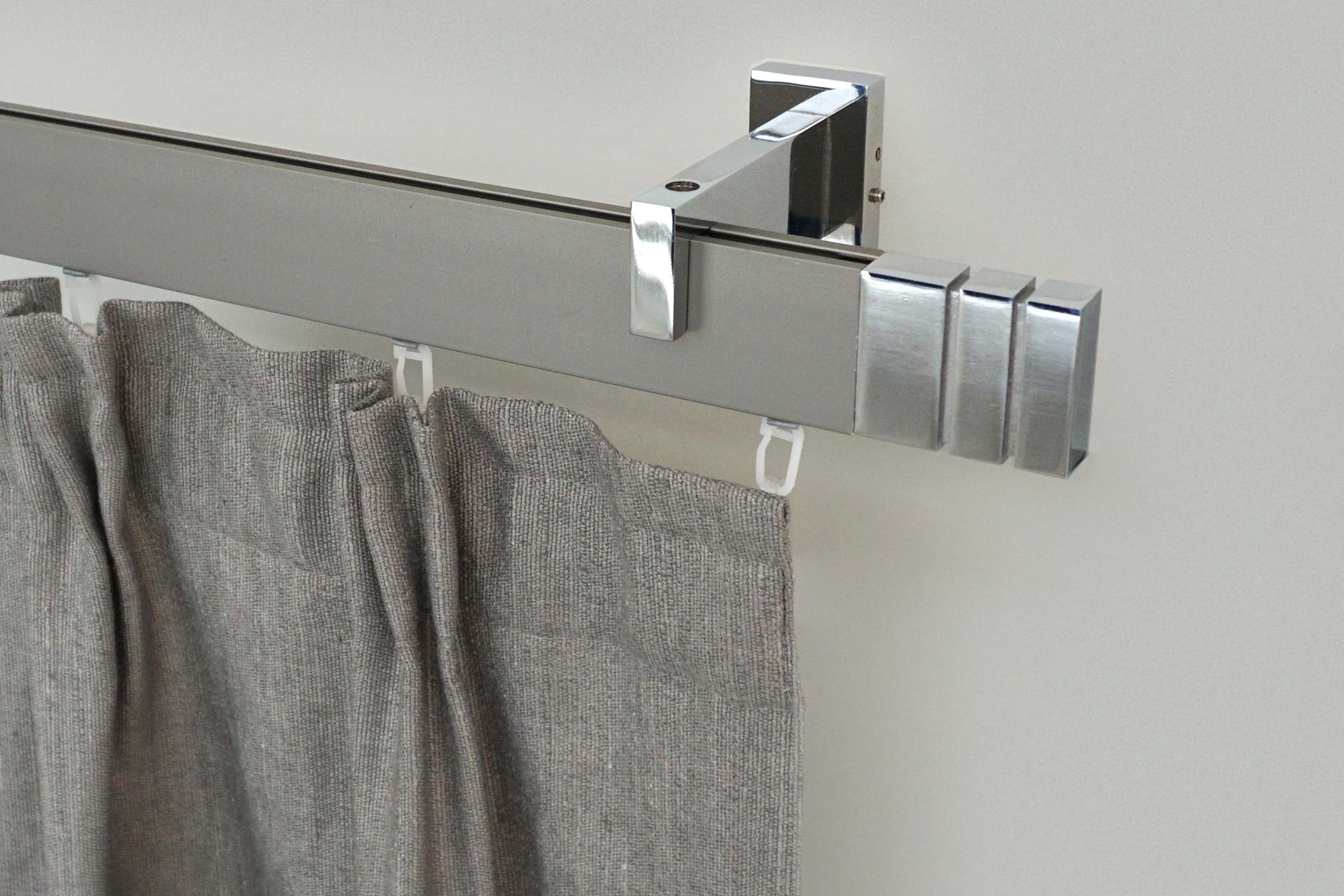 GARESA Tringle à rideaux »FLAT« 1 läufig-läufig Wunschmasslänge Rechteckprofil, Wandmontage, perfekter Lauf, modern, verlängerbar