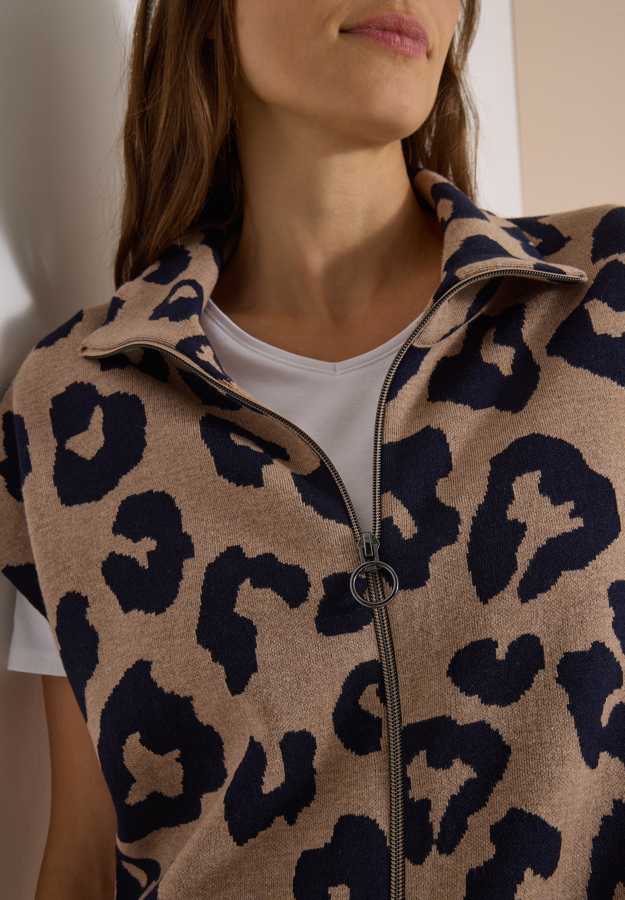 Cecil Strickweste ärmellos, mit Animal Print, grosser Kragen