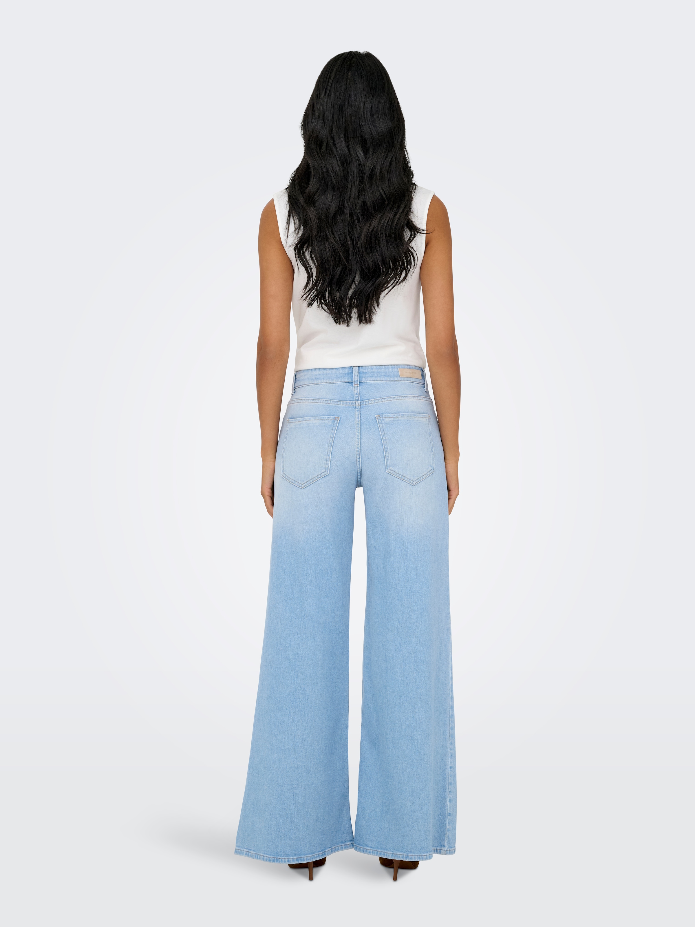 ONLY Weite Jeans »ONLCALIFORNIA MW WD FLAR DNM REA004 NOOS« normale Leibhöhe, weite Beinform, mit heller Waschung
