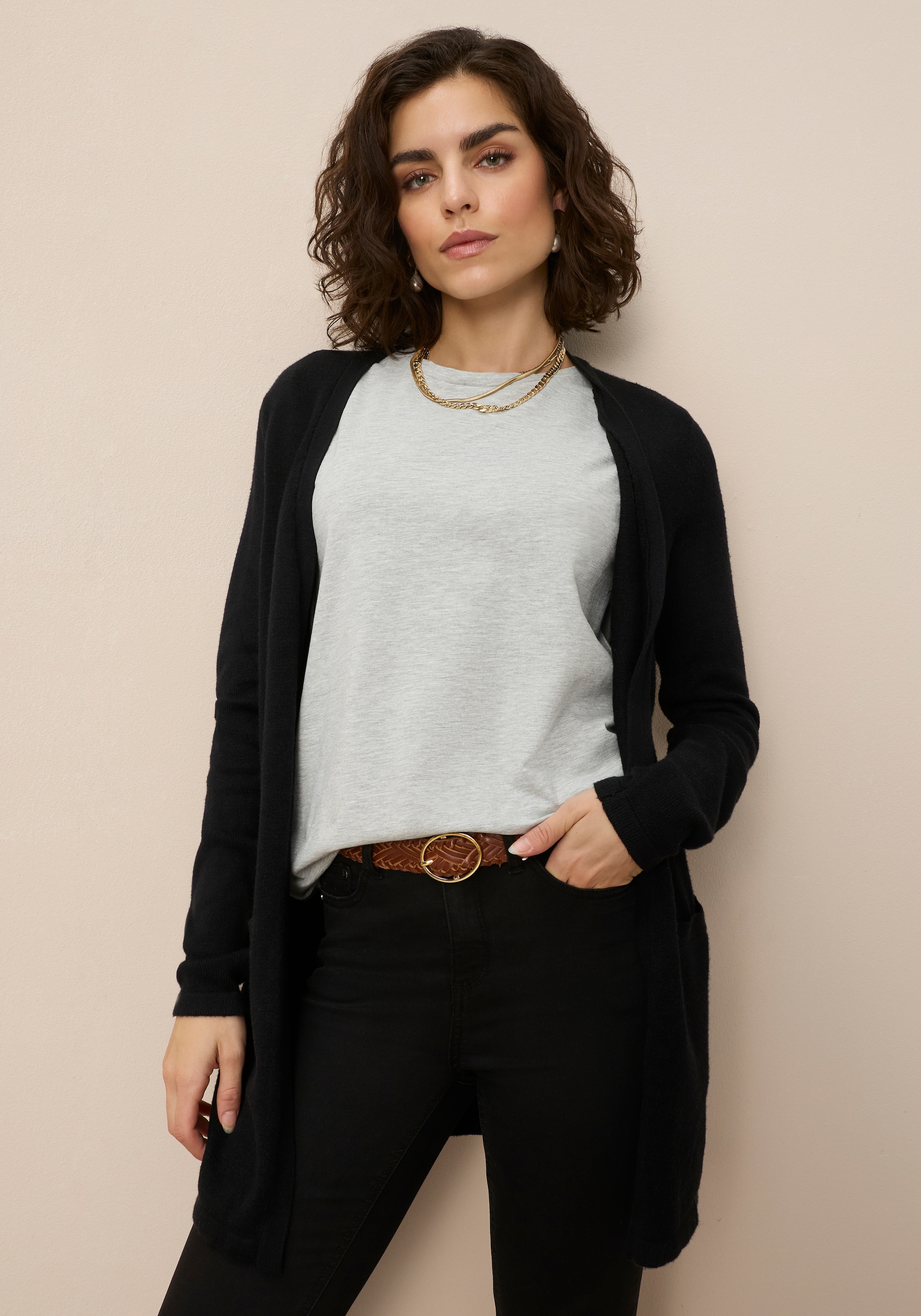 Tamaris Strickjacke mit Taschen, perfekt für laue Sommerabende