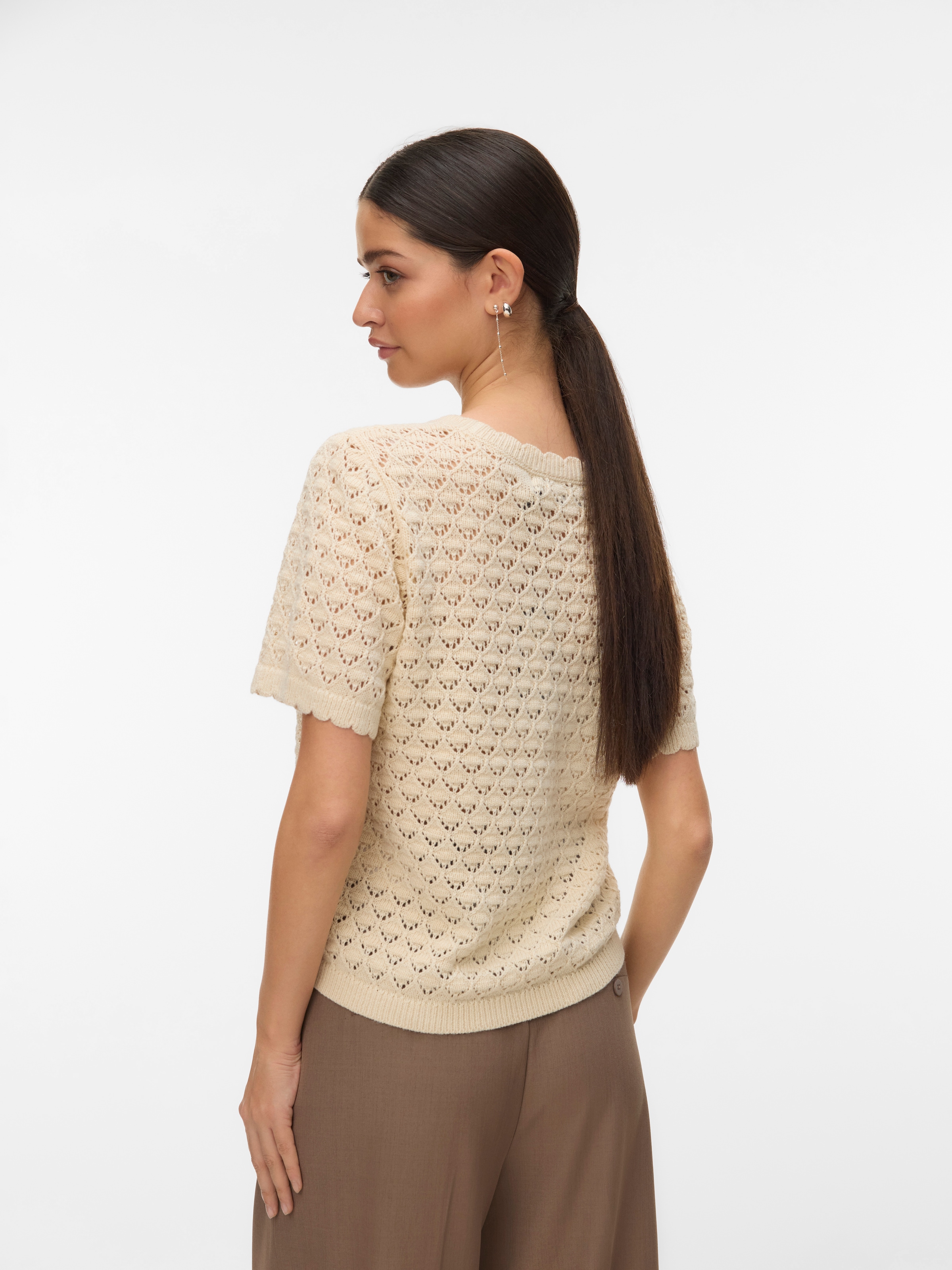 Vero Moda Top en tricot »VMJAQUELINE SS O-NECK TOP BOO« mit zartem Muster
