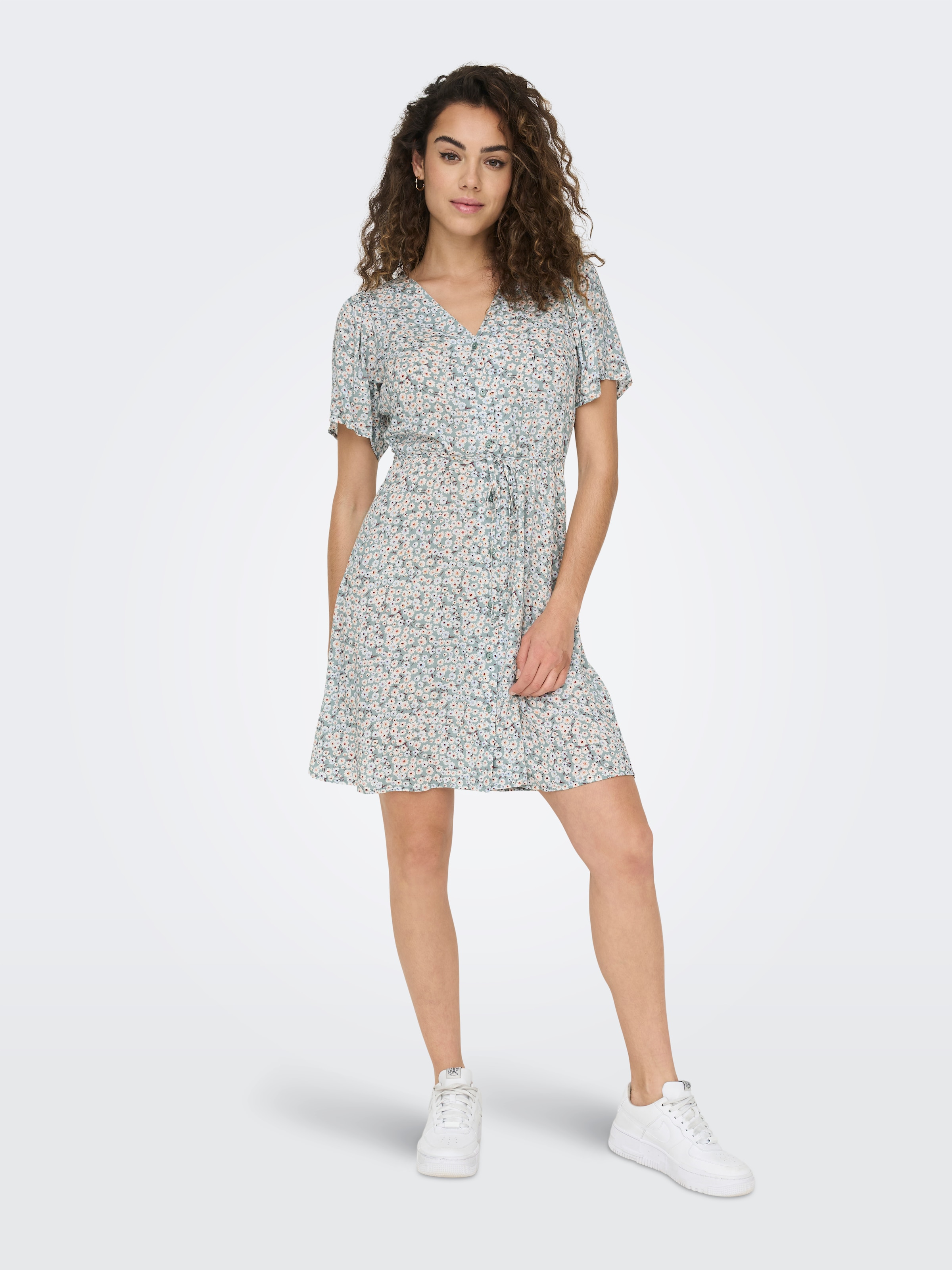 ONLY Mini-robe »ONLEVIDA S/S SHORT DRESS WVN NOOS« Sommerkleid