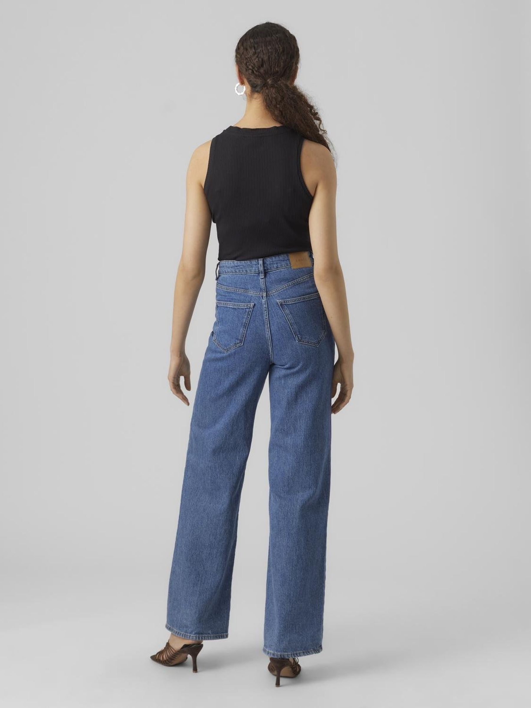 Vero Moda Tanktop »VMLAVENDER SL TOP VMA JRS NOOS« mit Rundhalsausschnitt